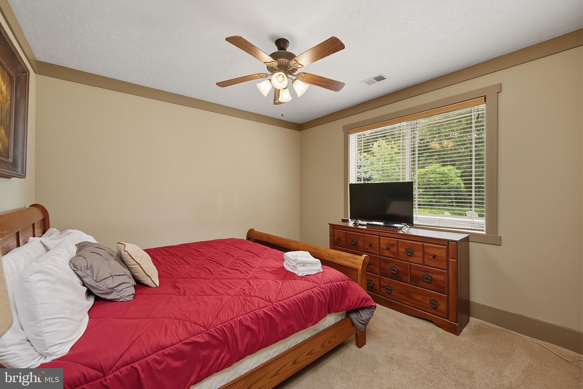 NORTHLAKE VILLAGE - Residential