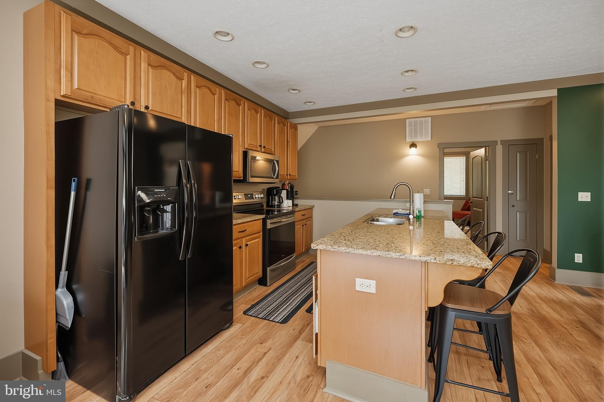 NORTHLAKE VILLAGE - Residential