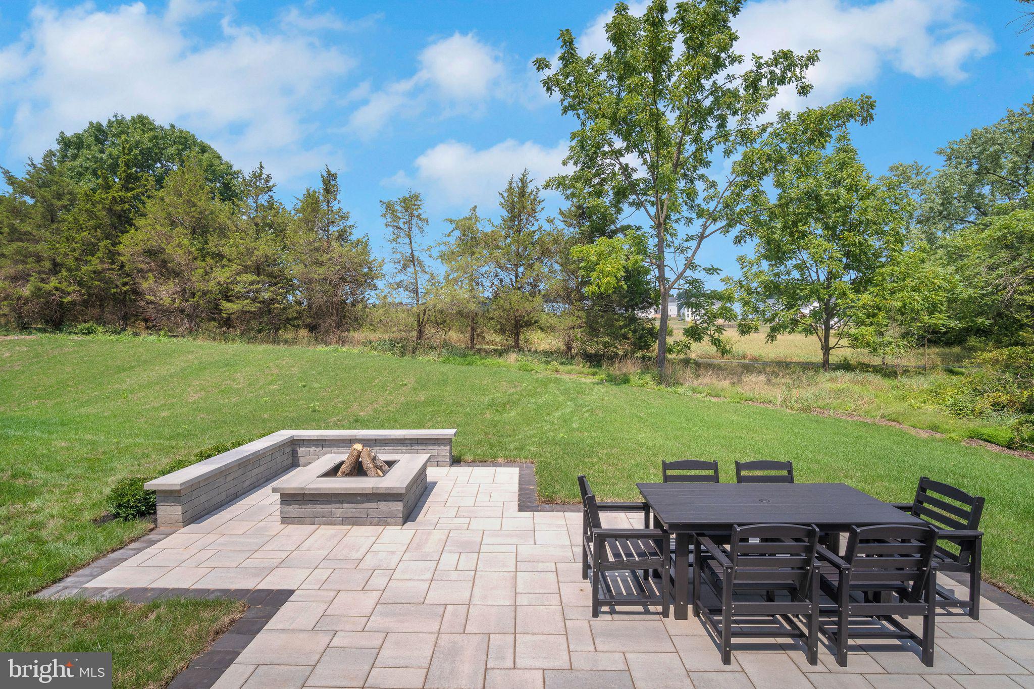 THE MEADOWS AT LONGVIEW - Residential