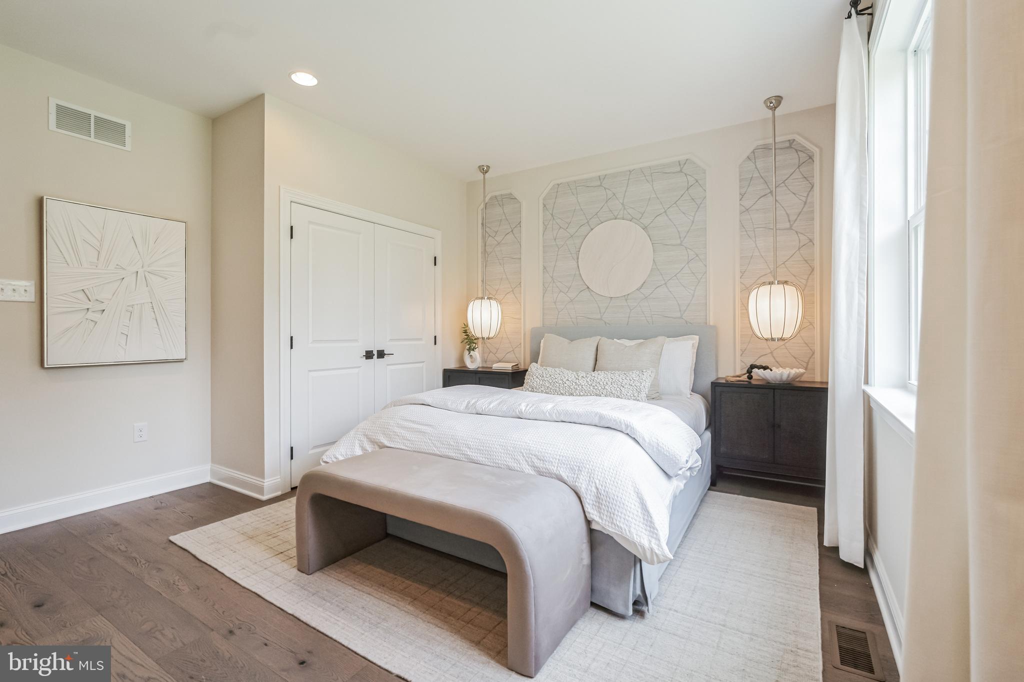 THE MEADOWS AT LONGVIEW - Residential