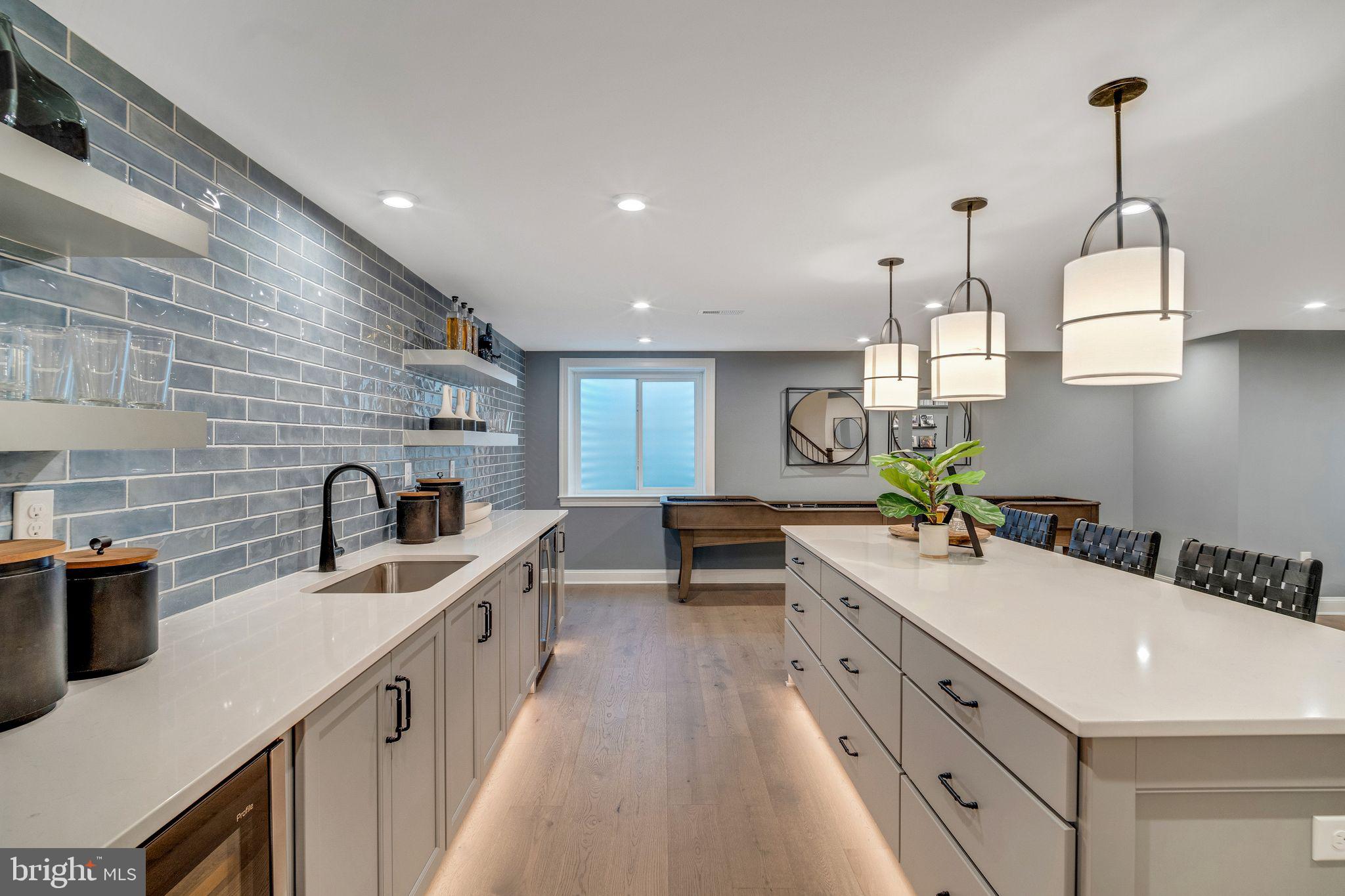 THE MEADOWS AT LONGVIEW - Residential