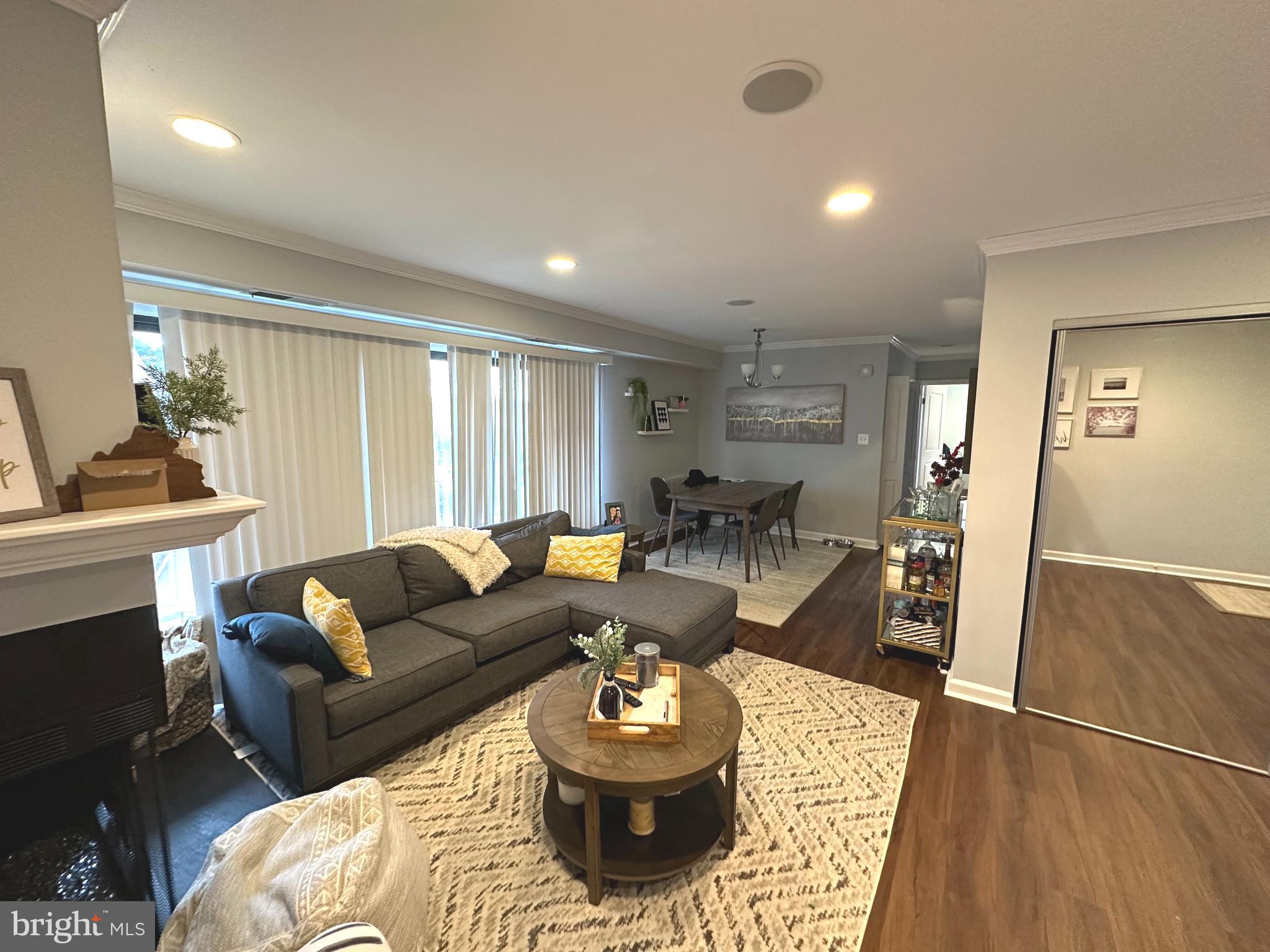 Garden style condo for rent in Cherrydale. Available 3/15. Pets Allowed. 2 bed 2 full bath, with large balcony. Top Floor unit with washer/dryer.  Assaigned Parking and additional stoage room.  Water Included. in rent.
