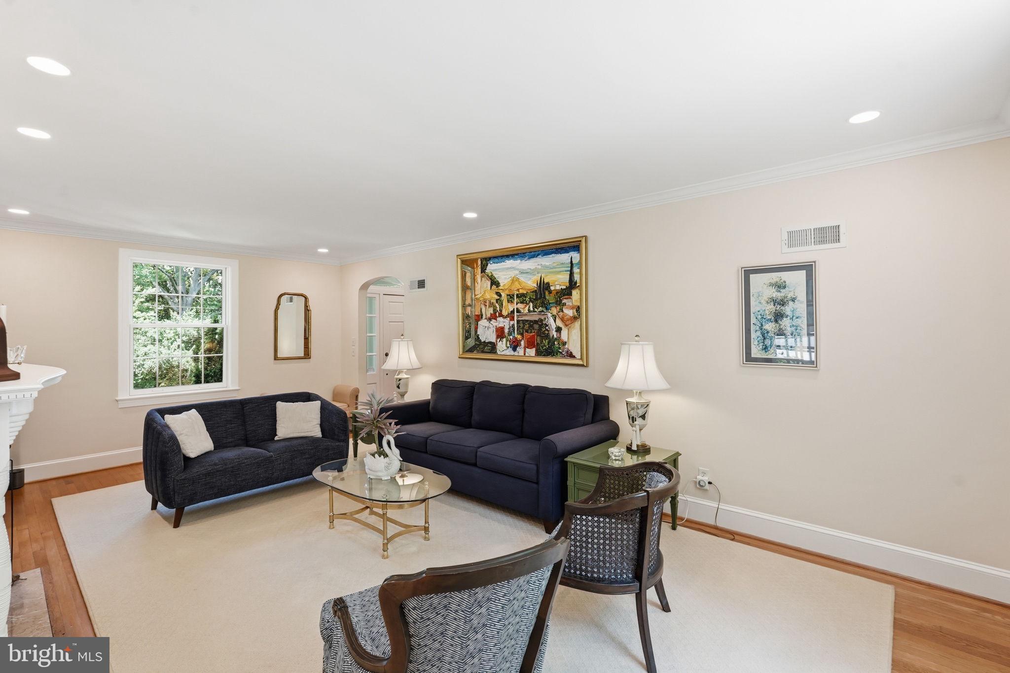 HAWTHORNE - Residential