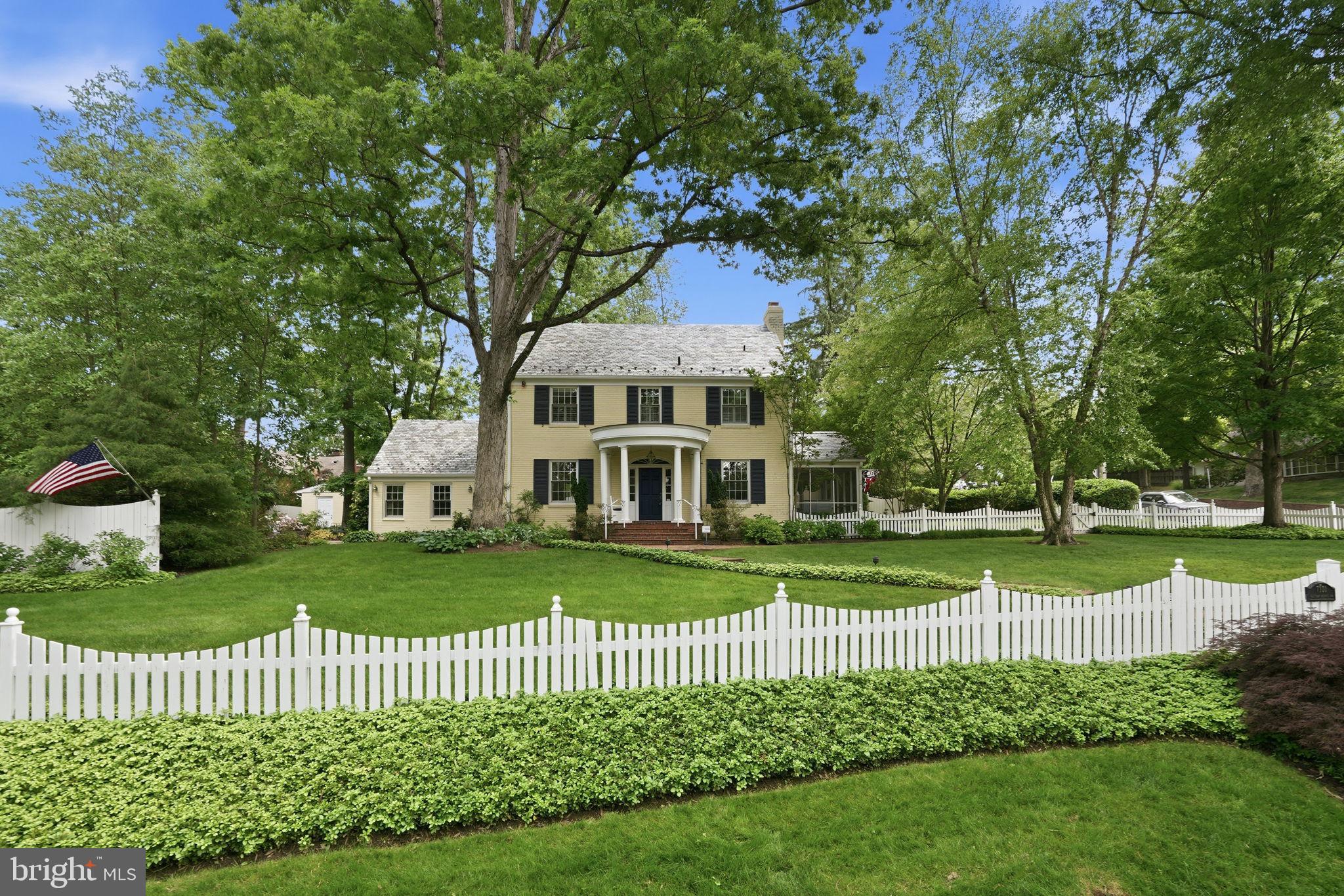 HAWTHORNE - Residential