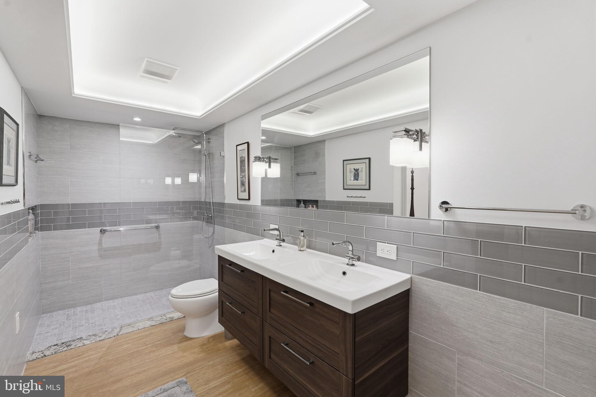 HAWTHORNE - Residential