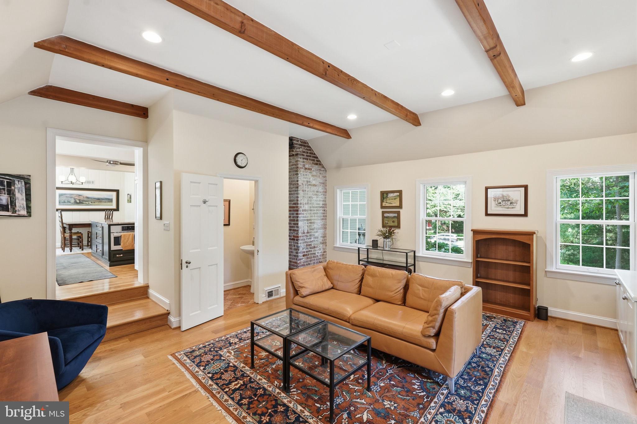 HAWTHORNE - Residential
