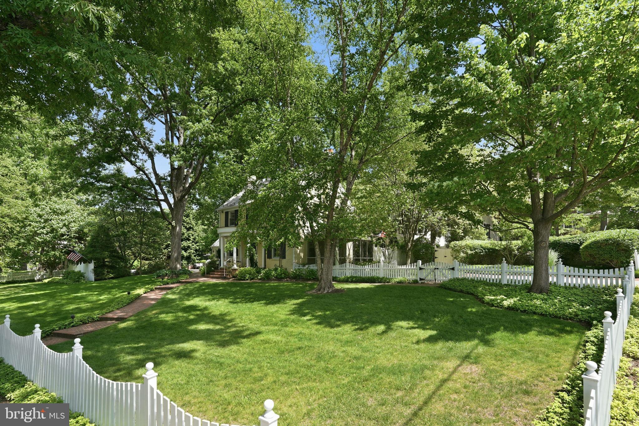 HAWTHORNE - Residential
