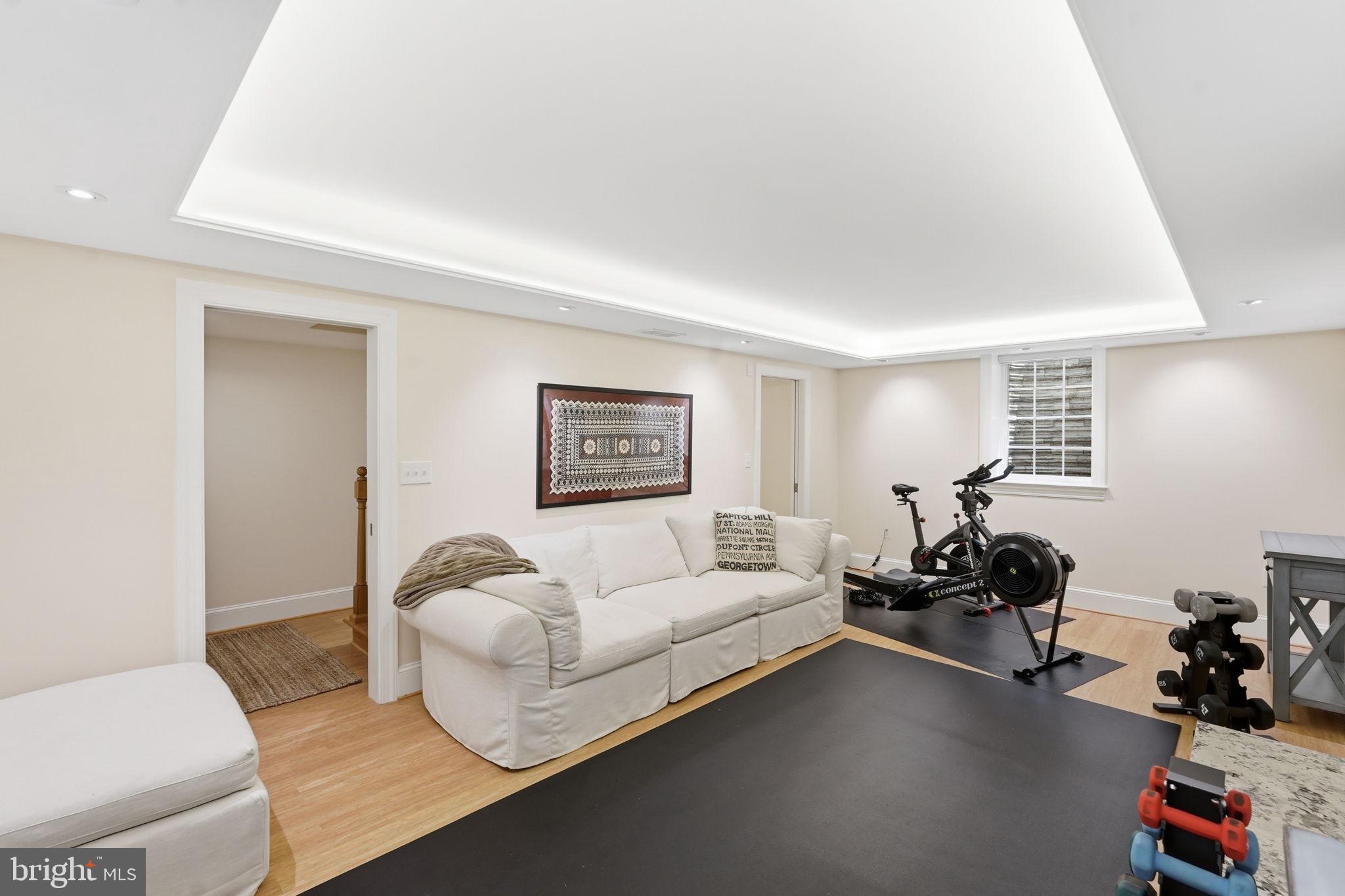 HAWTHORNE - Residential