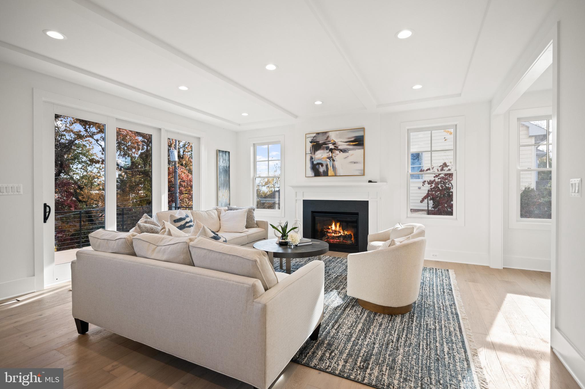 OAKCREST - Residential