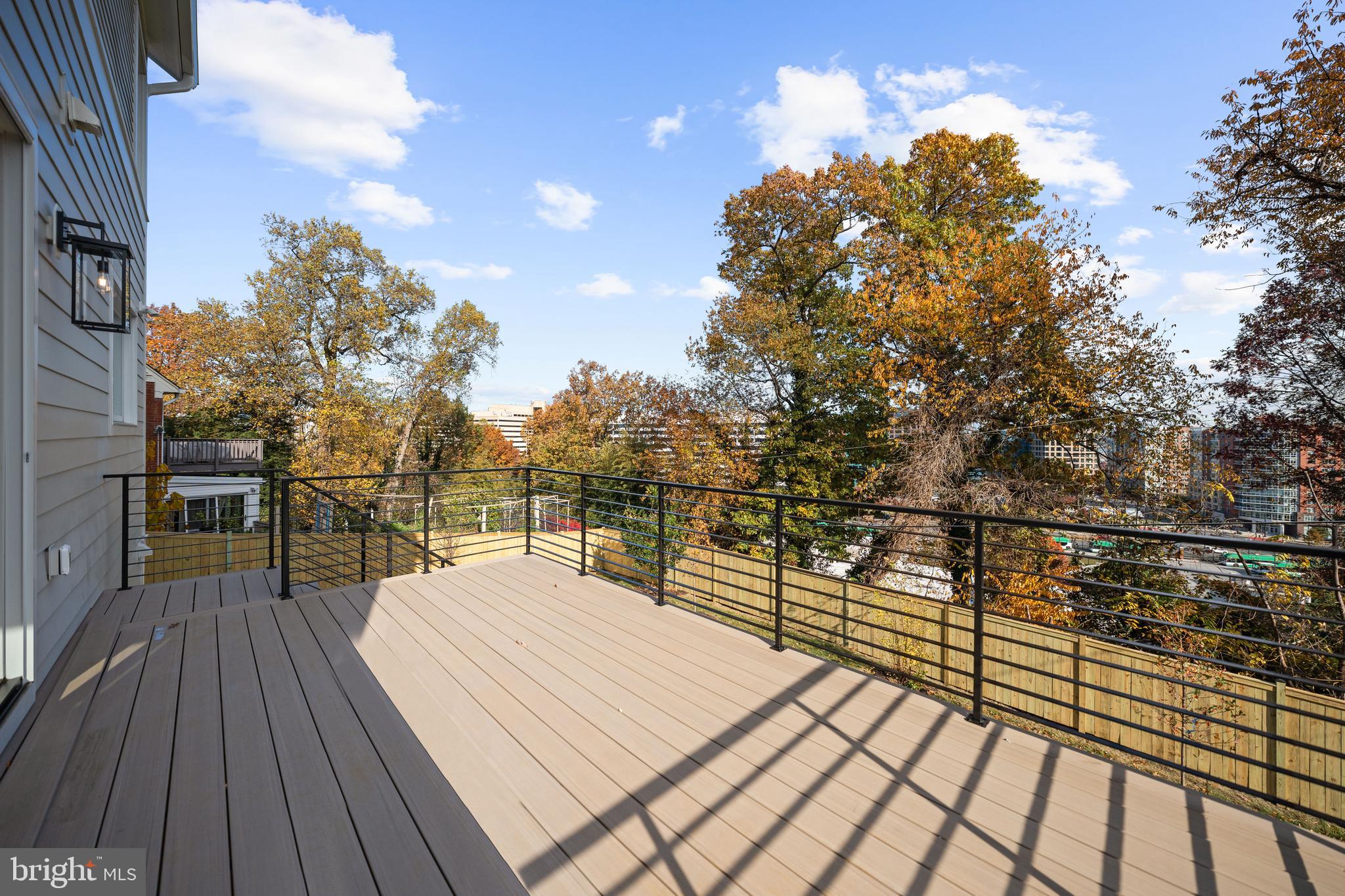 OAKCREST - Residential