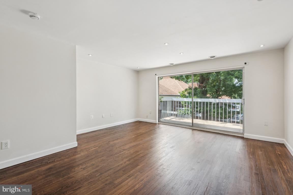 WESTCHESTER WEST - Residential