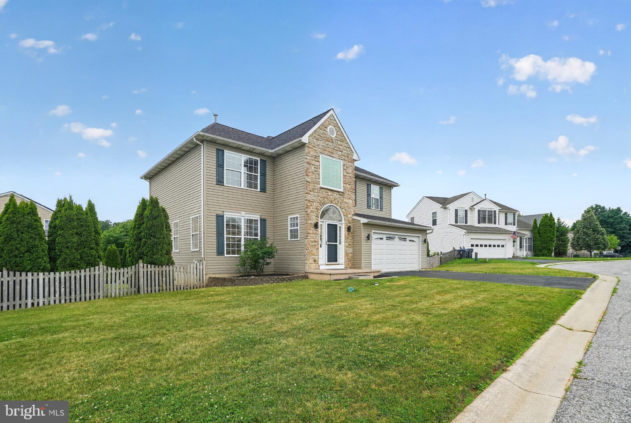 BROOK CROSSING - Residential