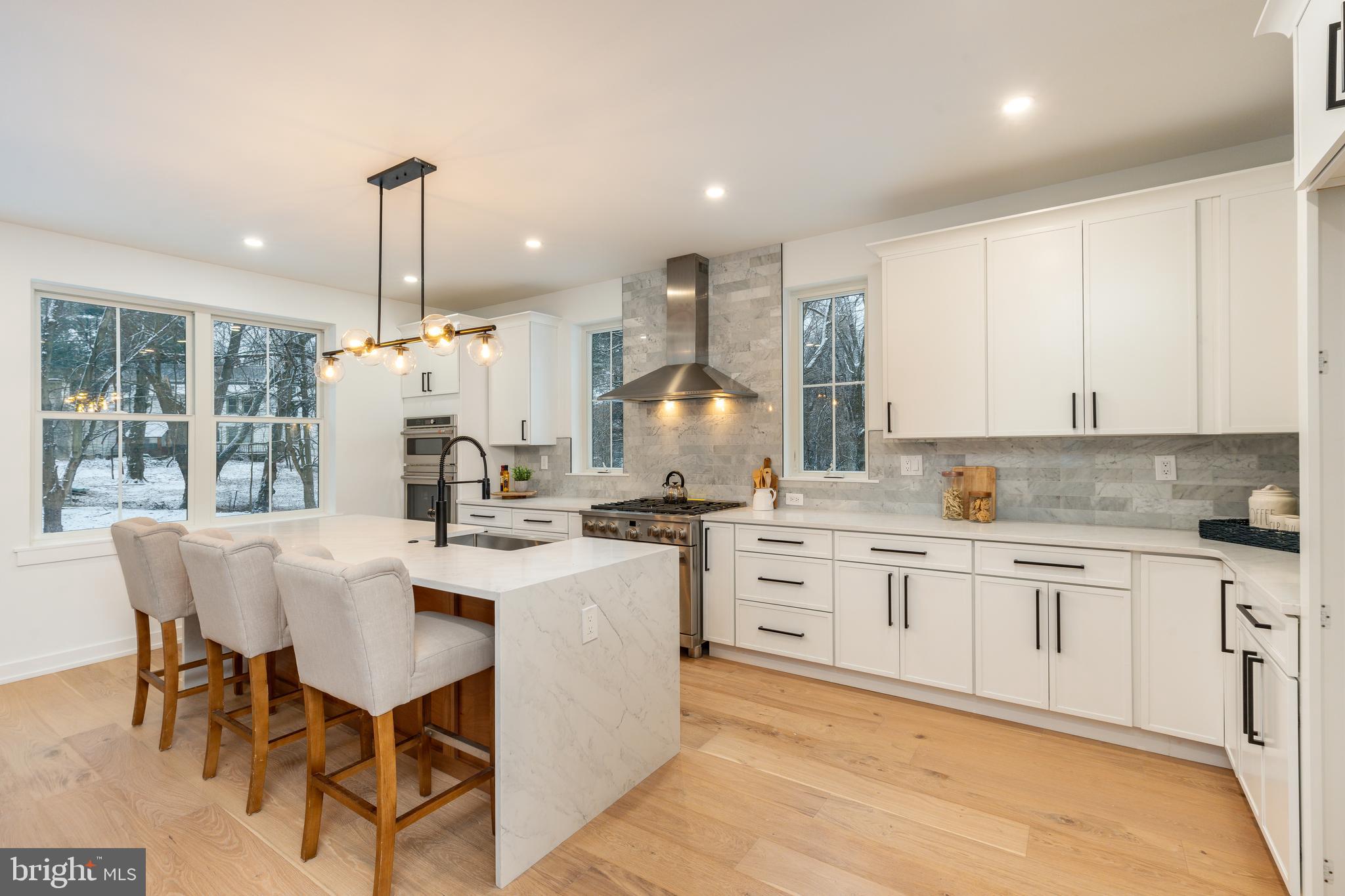 CHURCHVILLE MANOR - Residential