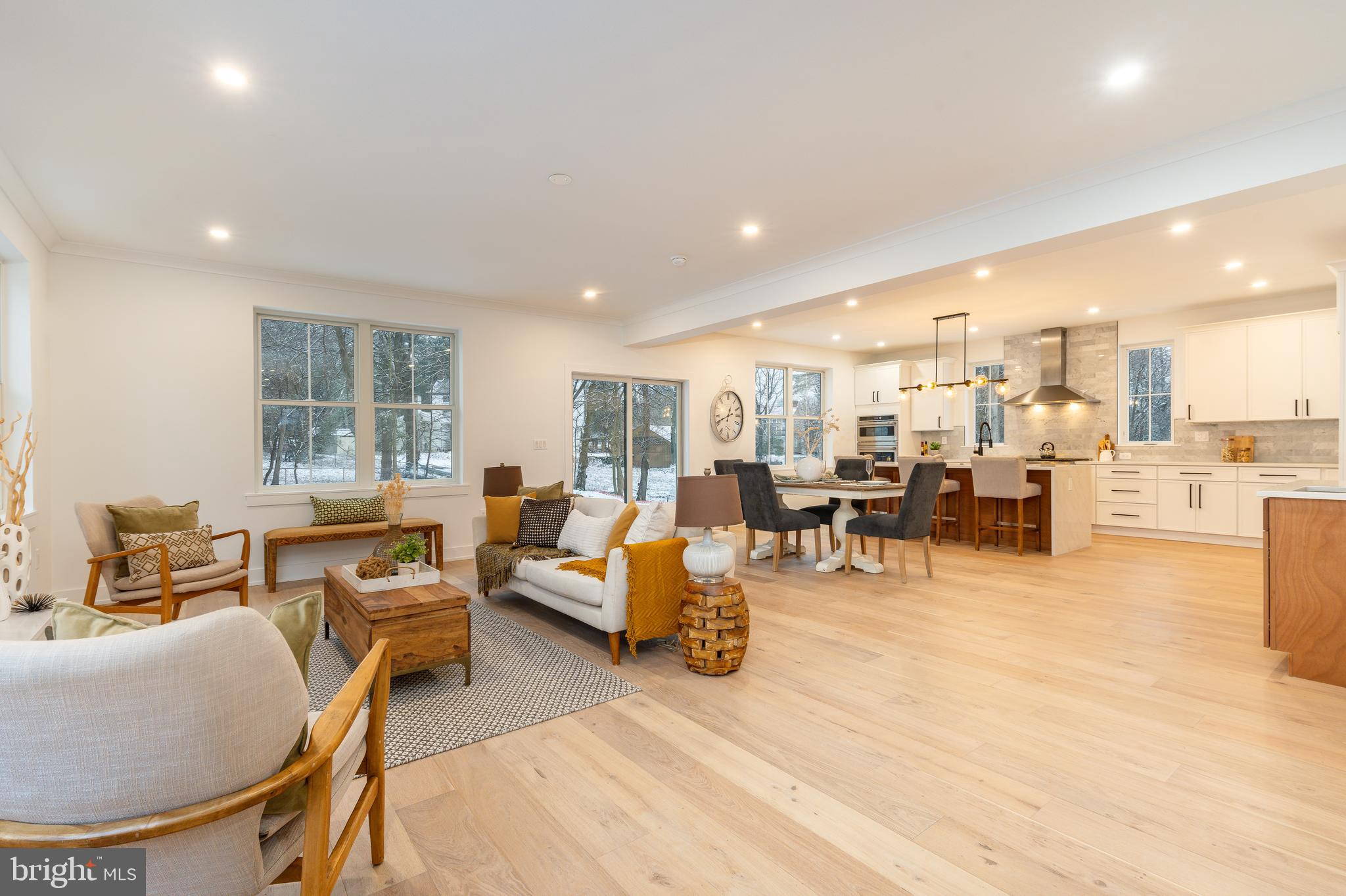 CHURCHVILLE MANOR - Residential