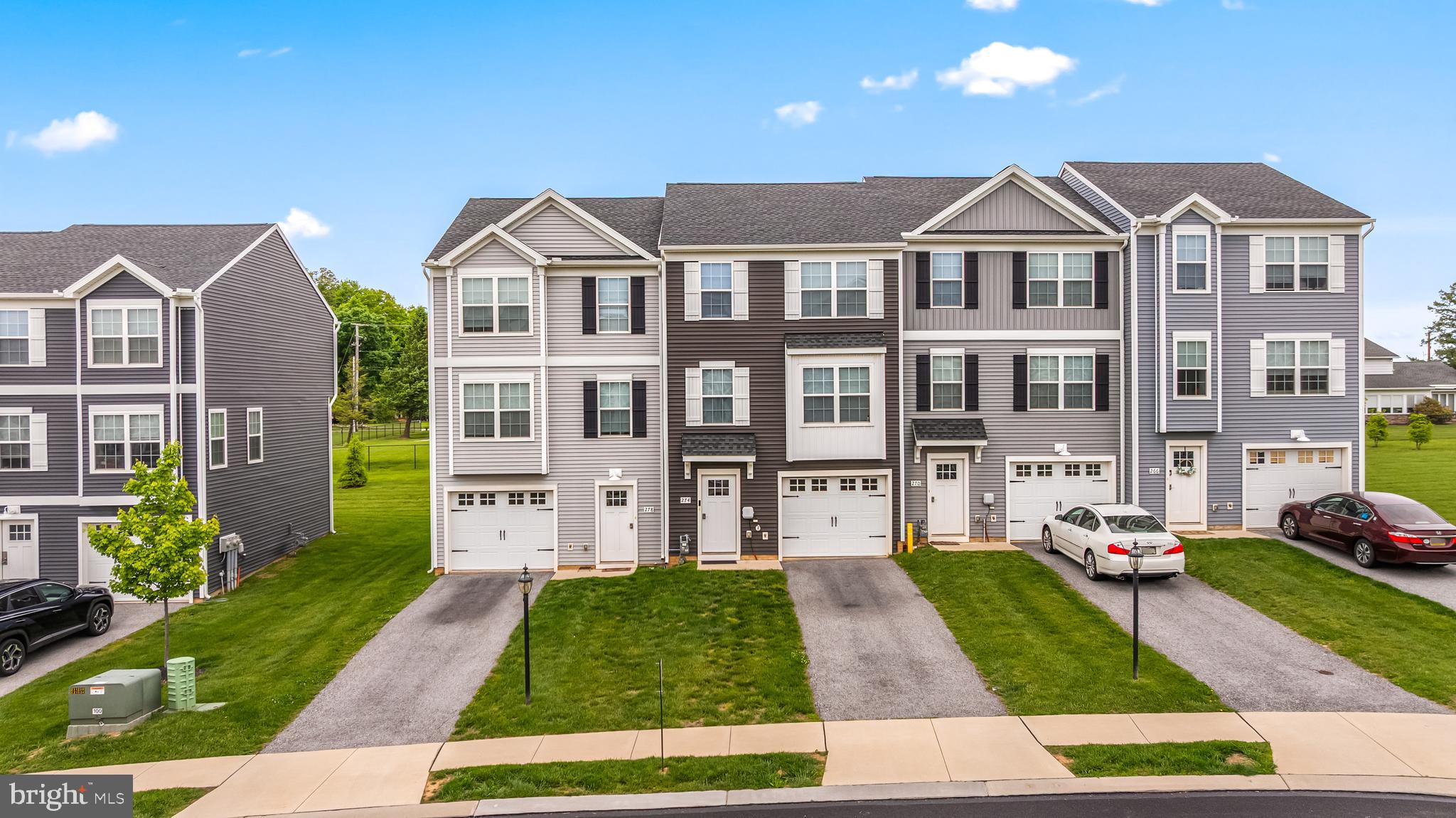 HUDSON RIDGE - Residential
