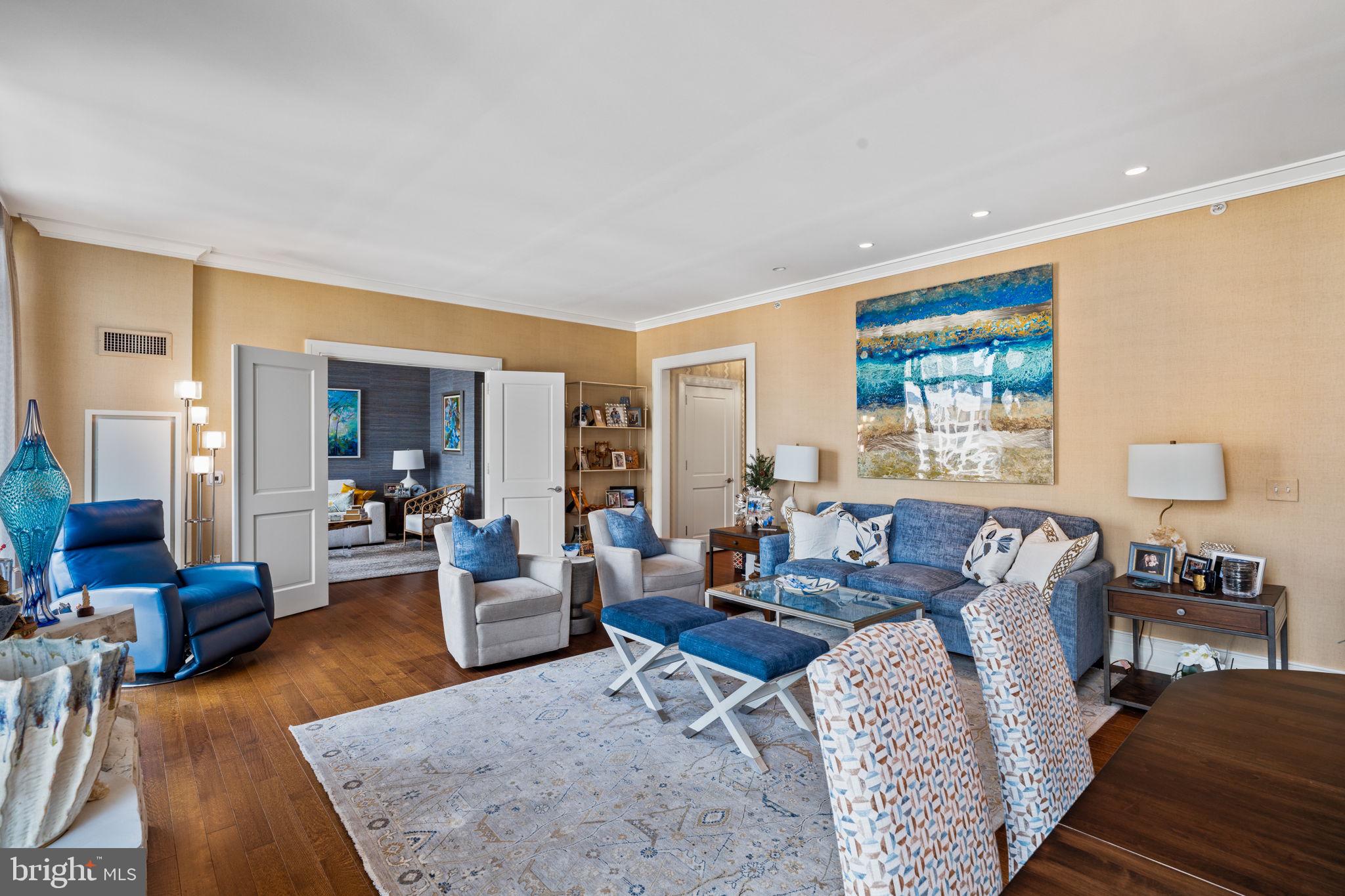 RITTENHOUSE SQUARE - Residential