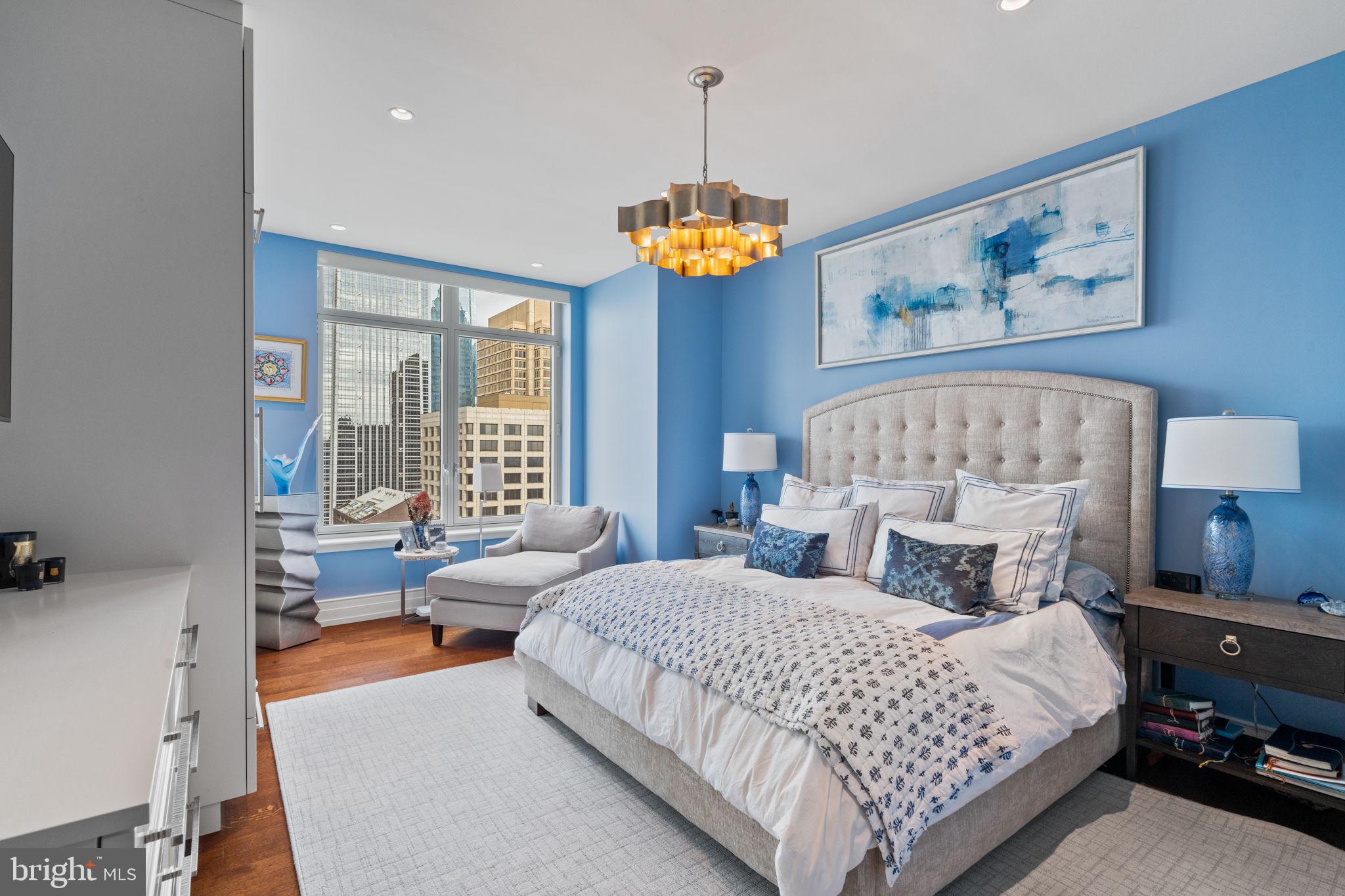 RITTENHOUSE SQUARE - Residential