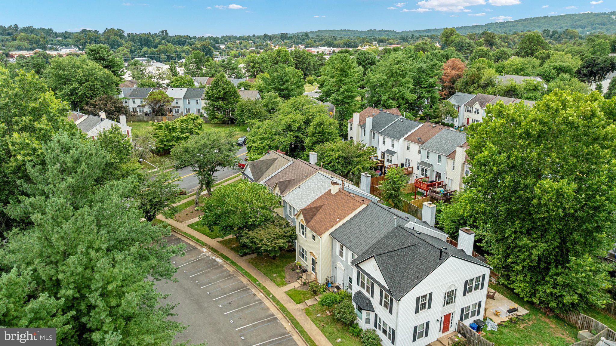 OAK SPRINGS - Residential