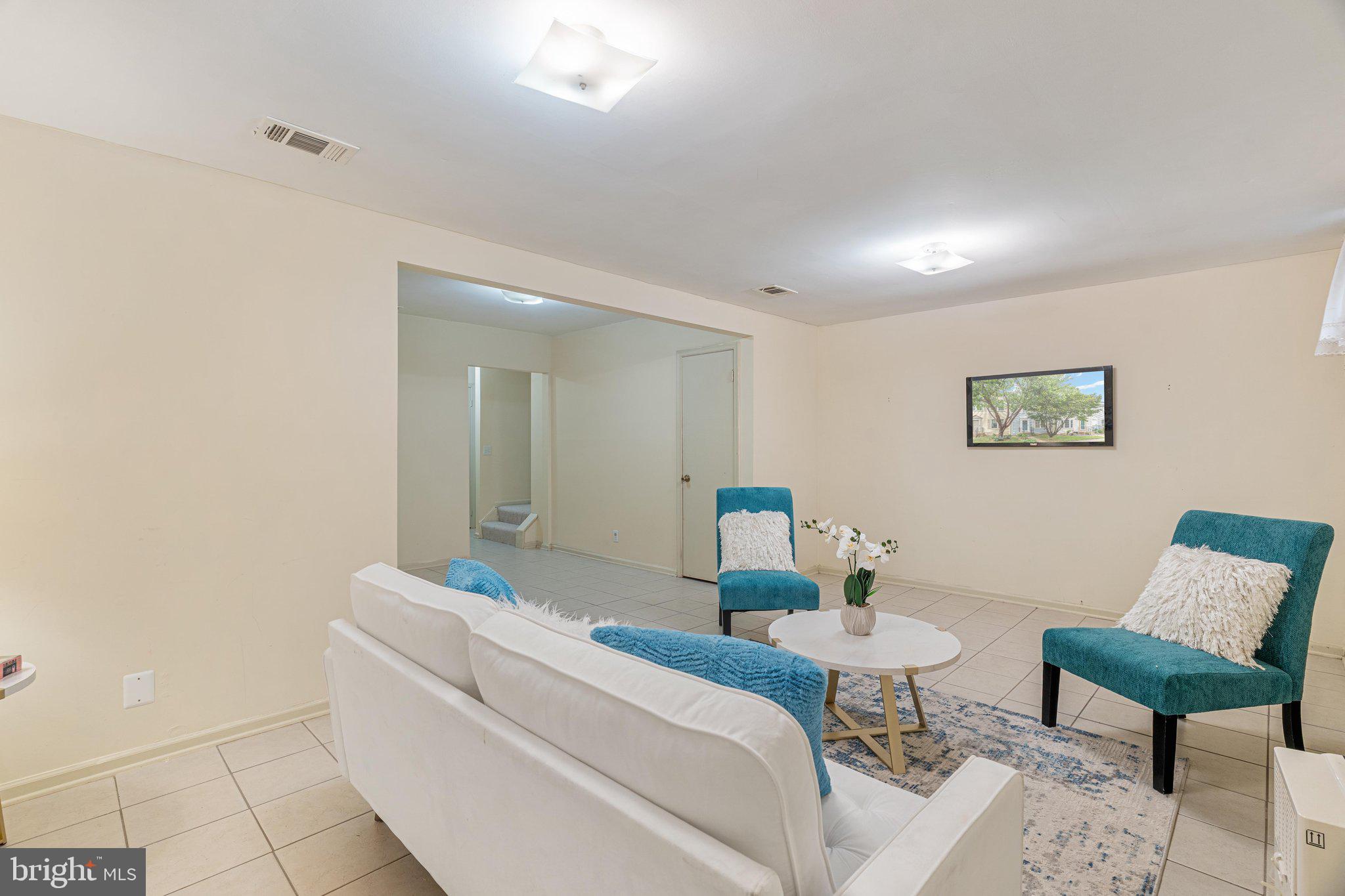 OAK SPRINGS - Residential