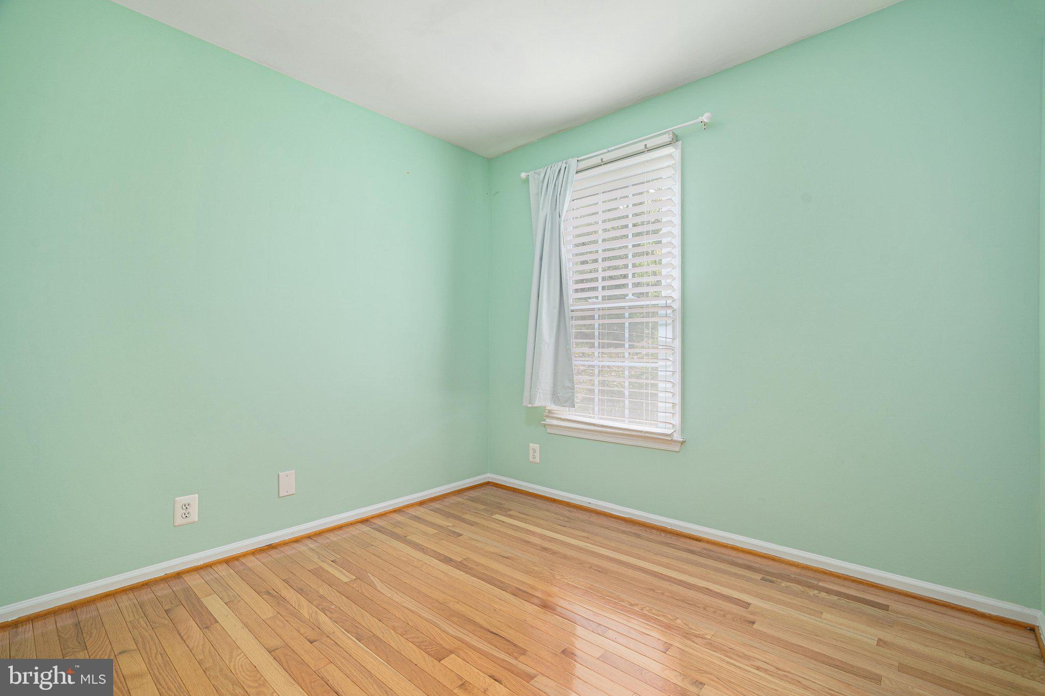 OAK SPRINGS - Residential