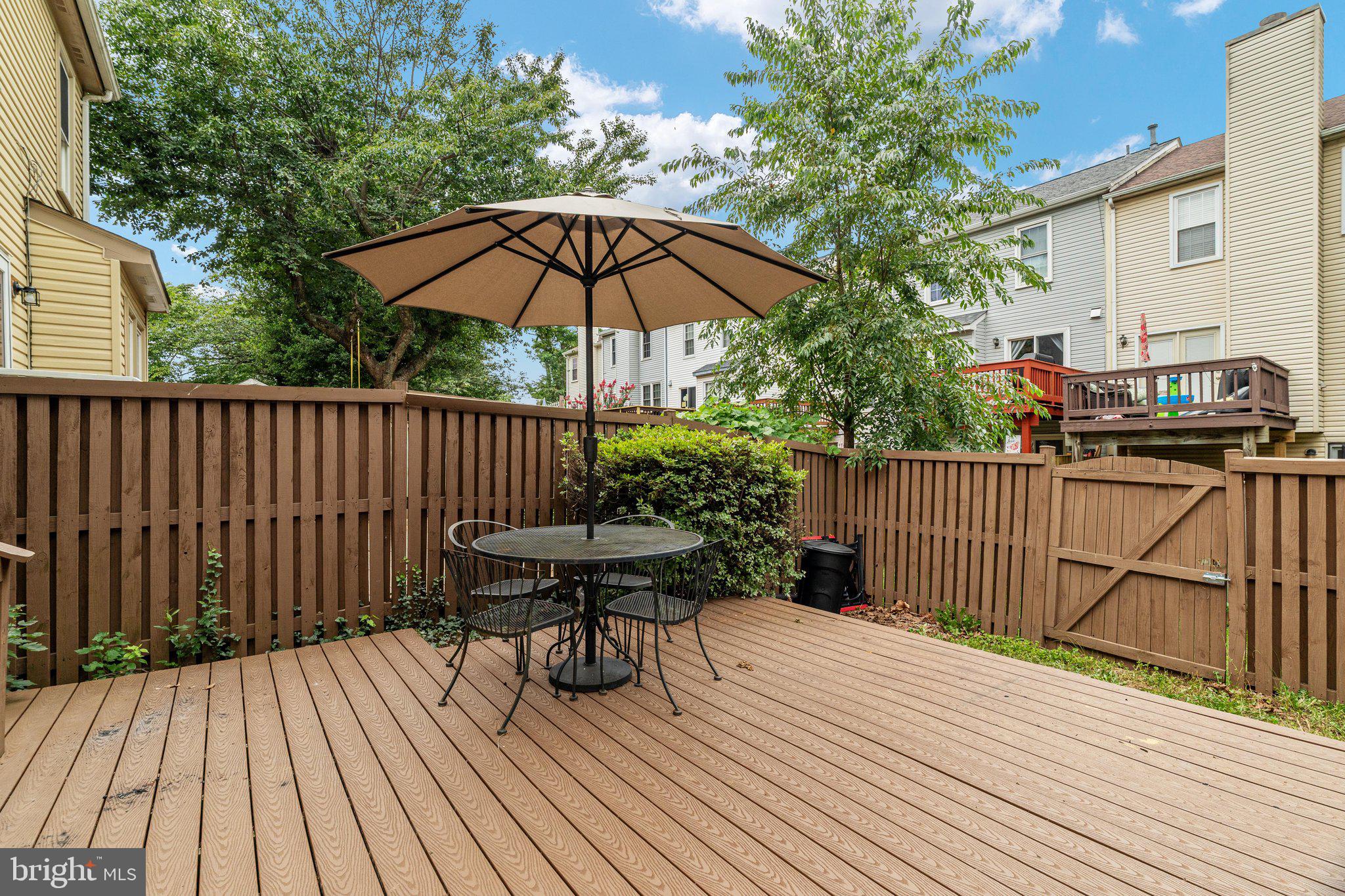 OAK SPRINGS - Residential