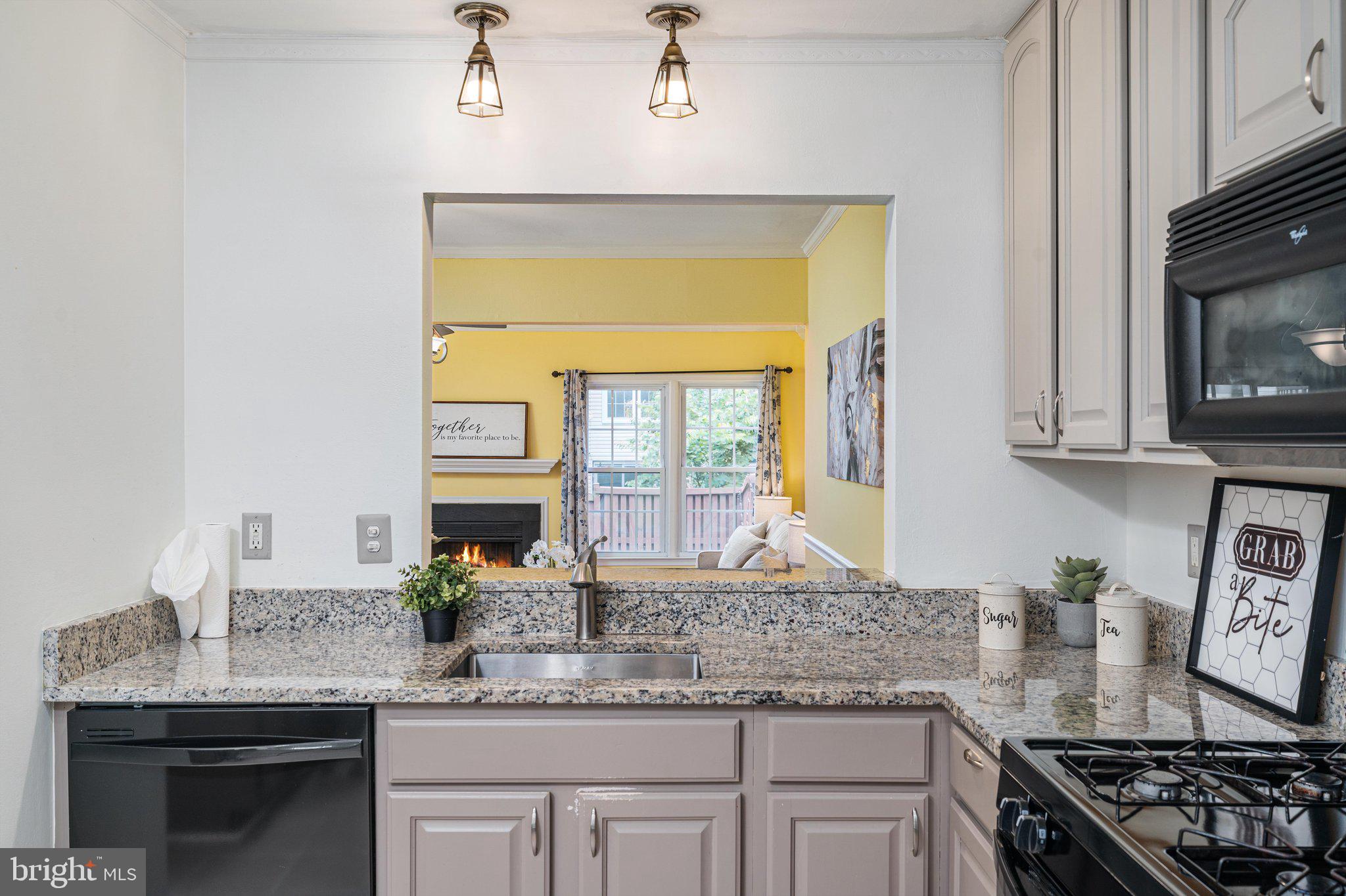 OAK SPRINGS - Residential