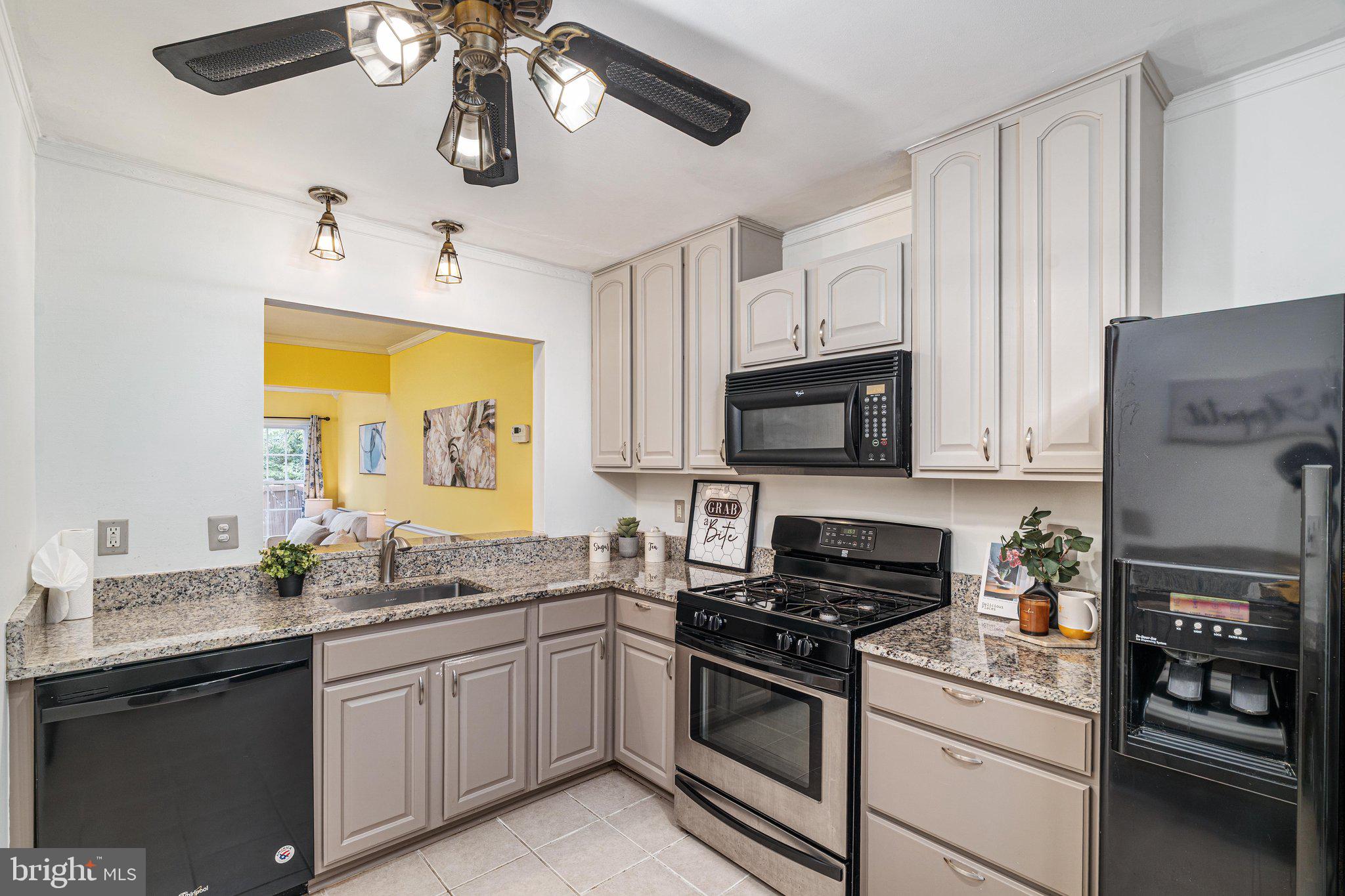 OAK SPRINGS - Residential