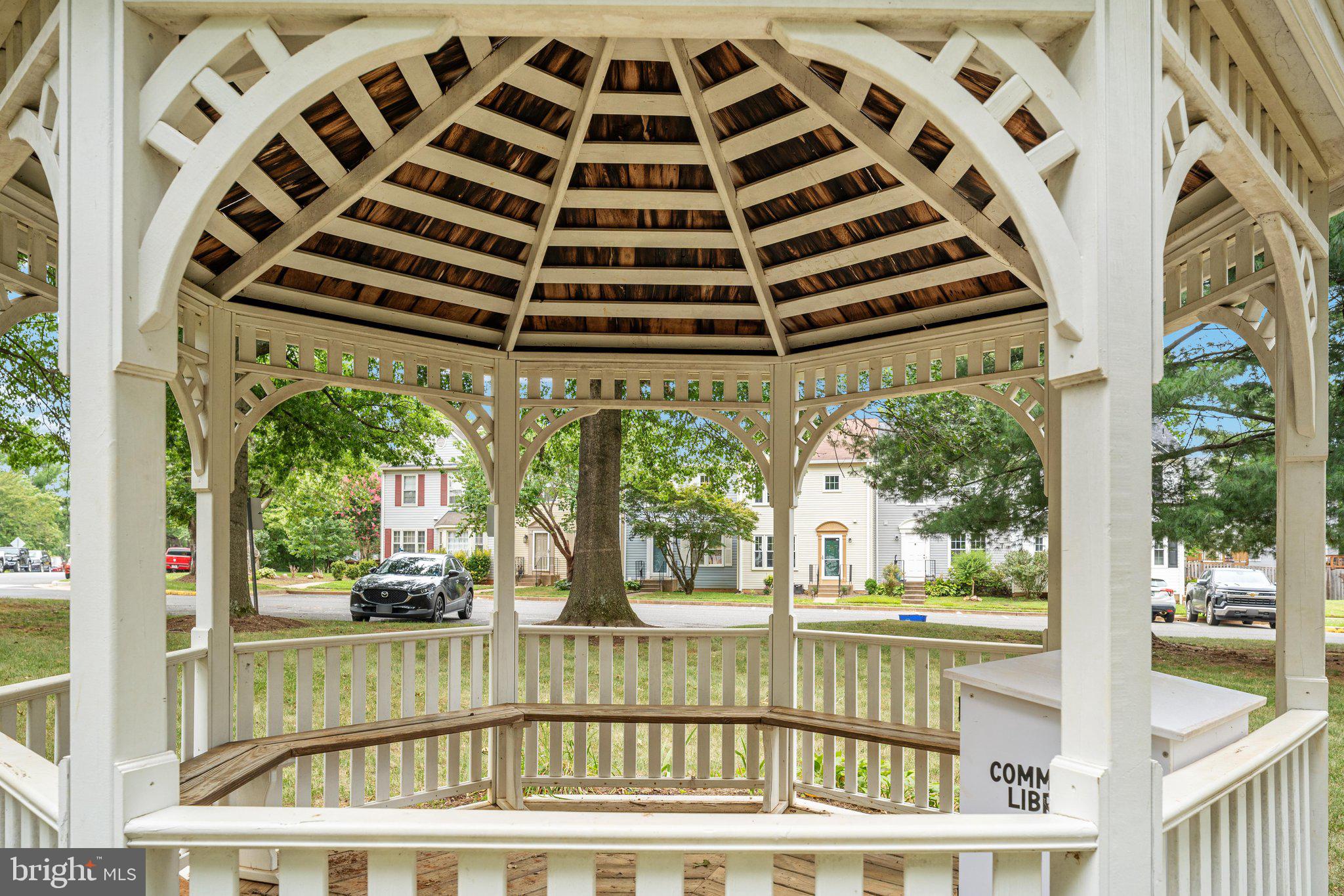 OAK SPRINGS - Residential