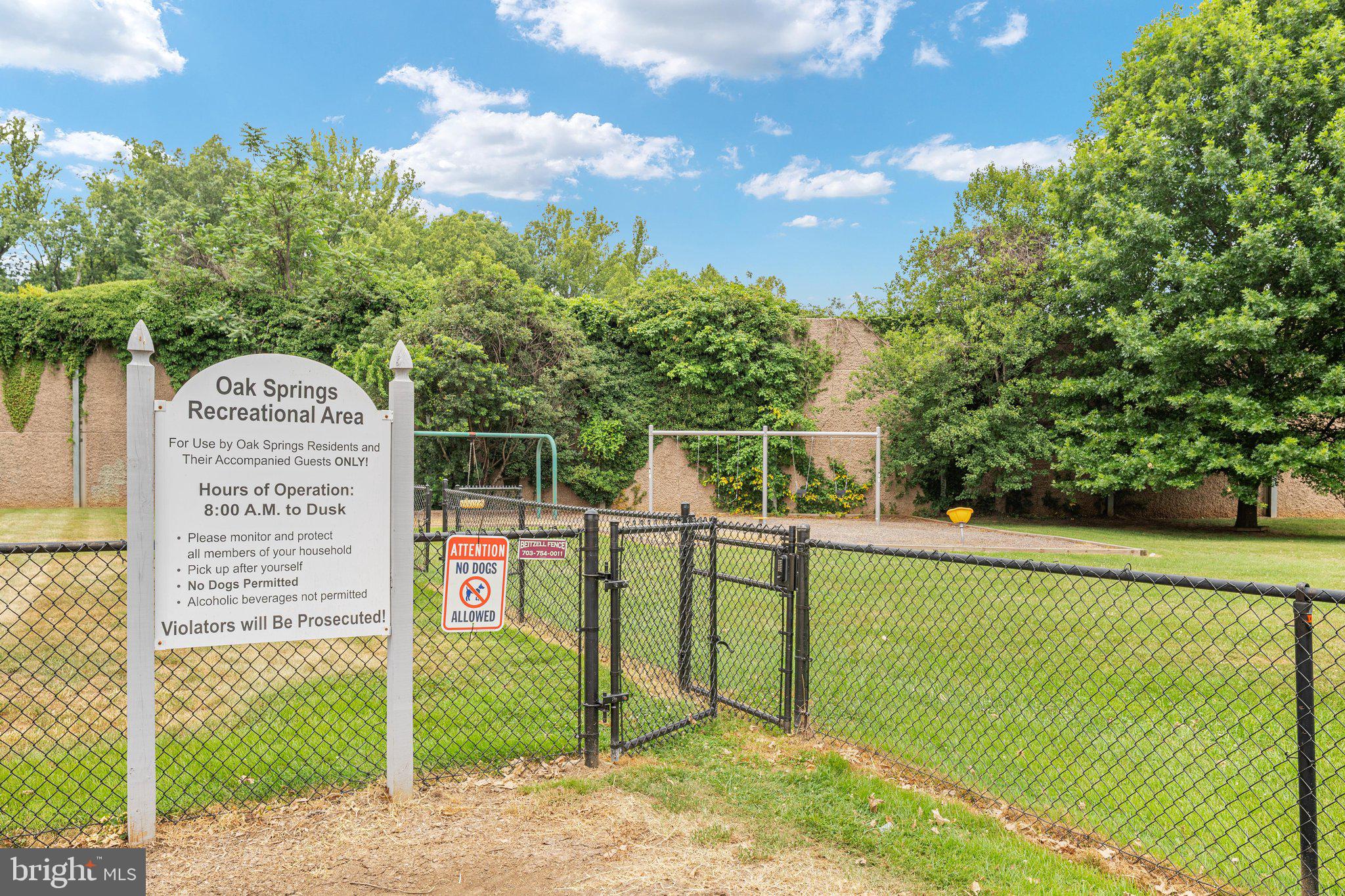 OAK SPRINGS - Residential