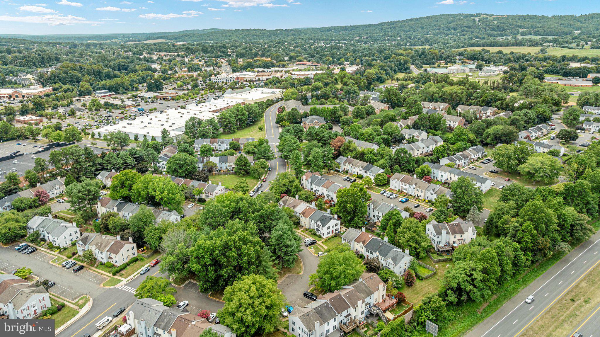 OAK SPRINGS - Residential