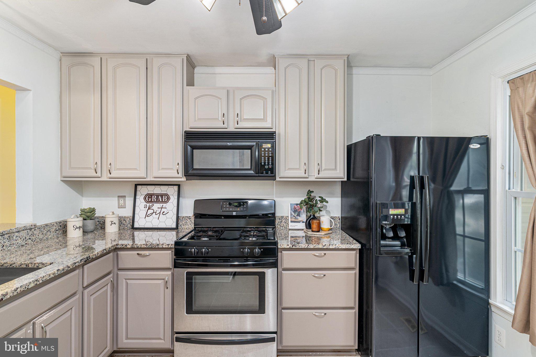 OAK SPRINGS - Residential