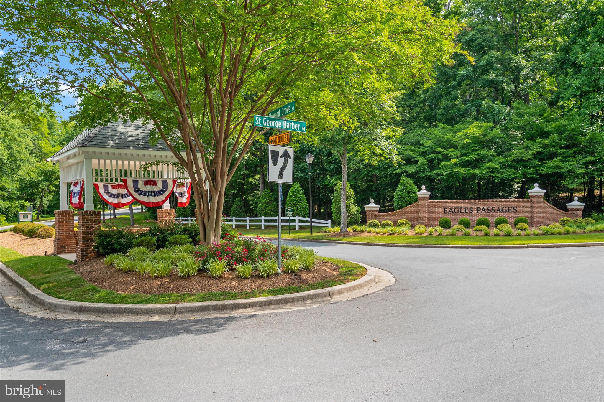 EAGLES PASSAGES - Residential
