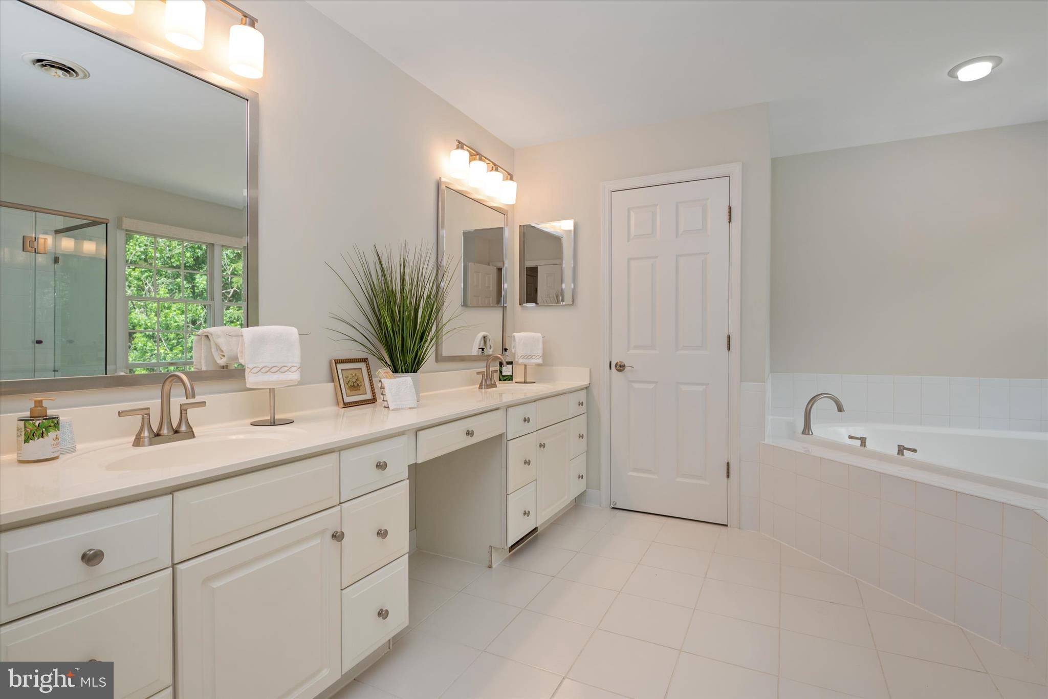 EAGLES PASSAGES - Residential