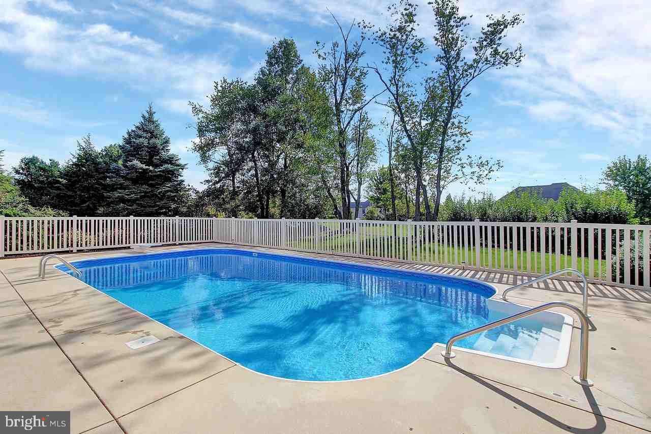 BRITTANY - Residential
