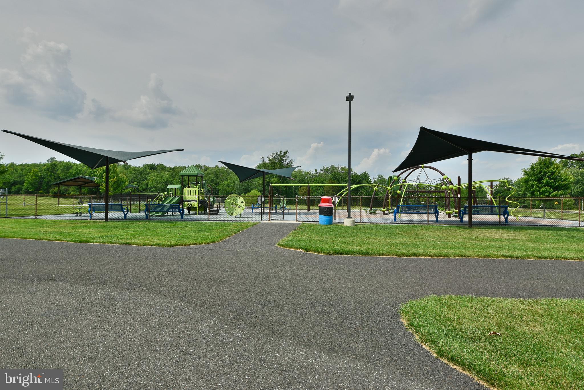 MONTGOMERY POINTE - Residential