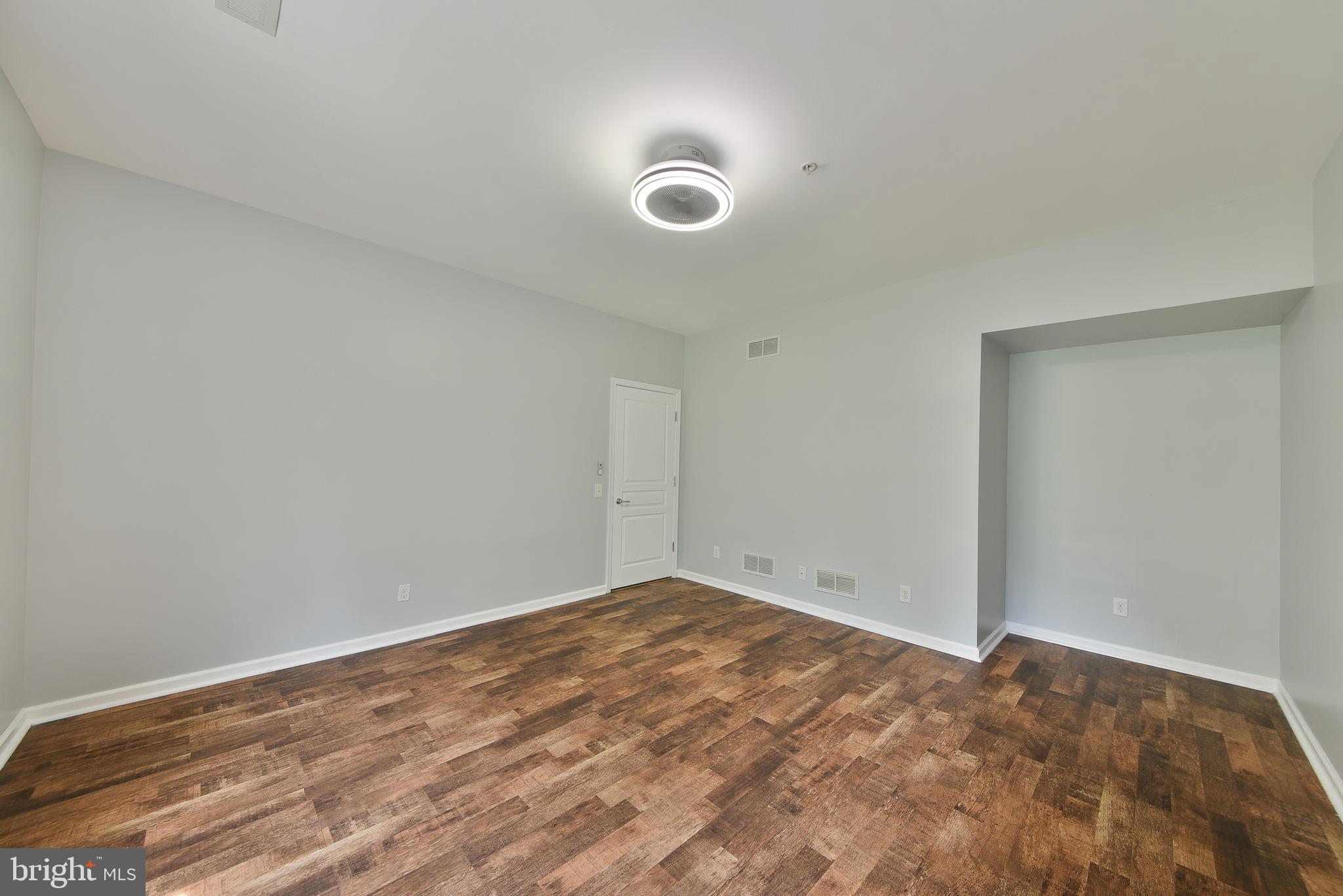MONTGOMERY POINTE - Residential