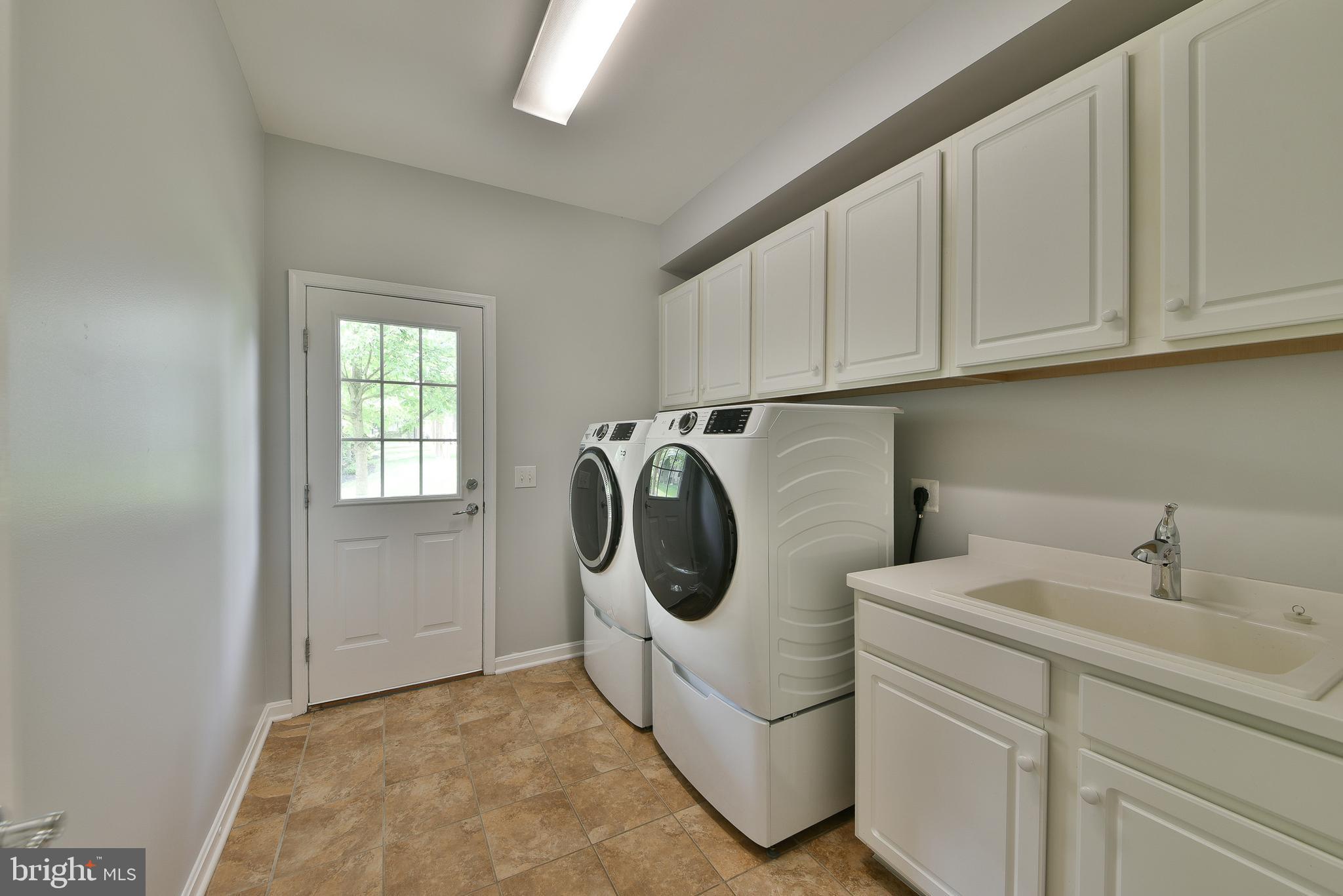 MONTGOMERY POINTE - Residential
