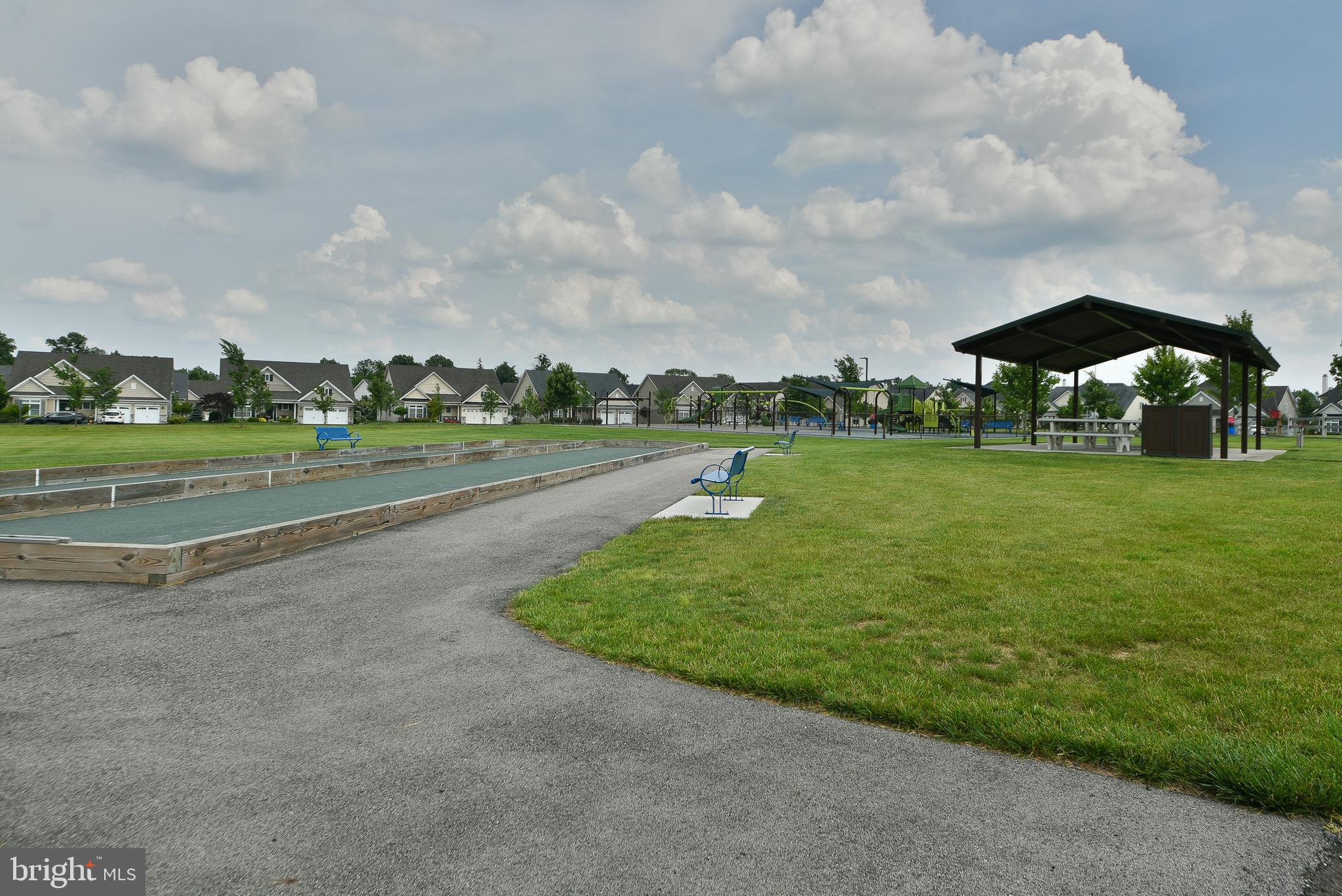 MONTGOMERY POINTE - Residential