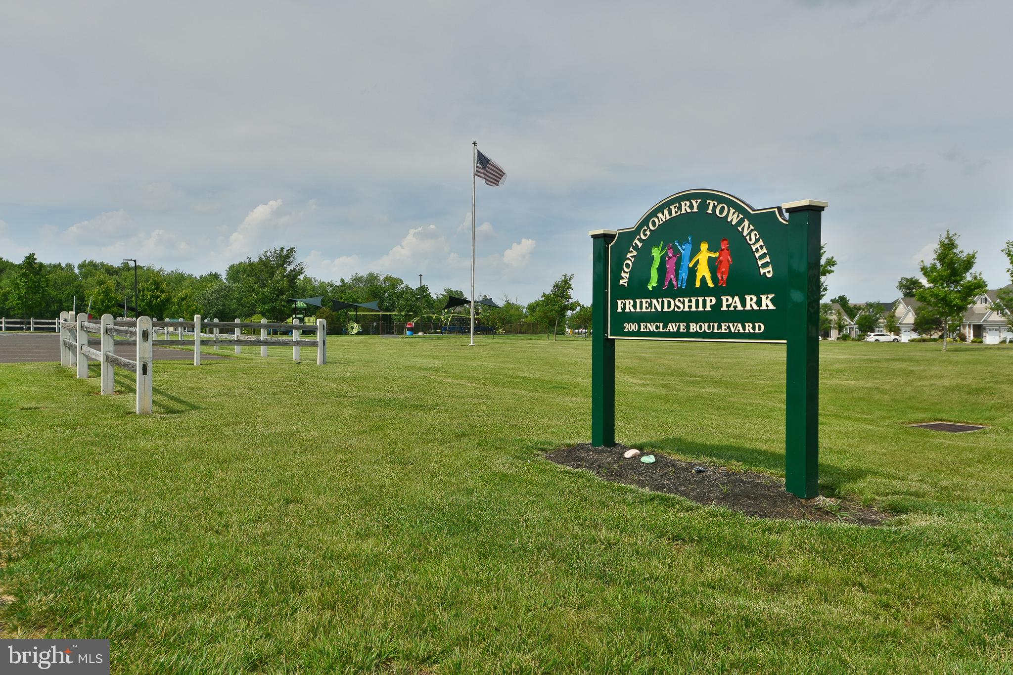 MONTGOMERY POINTE - Residential