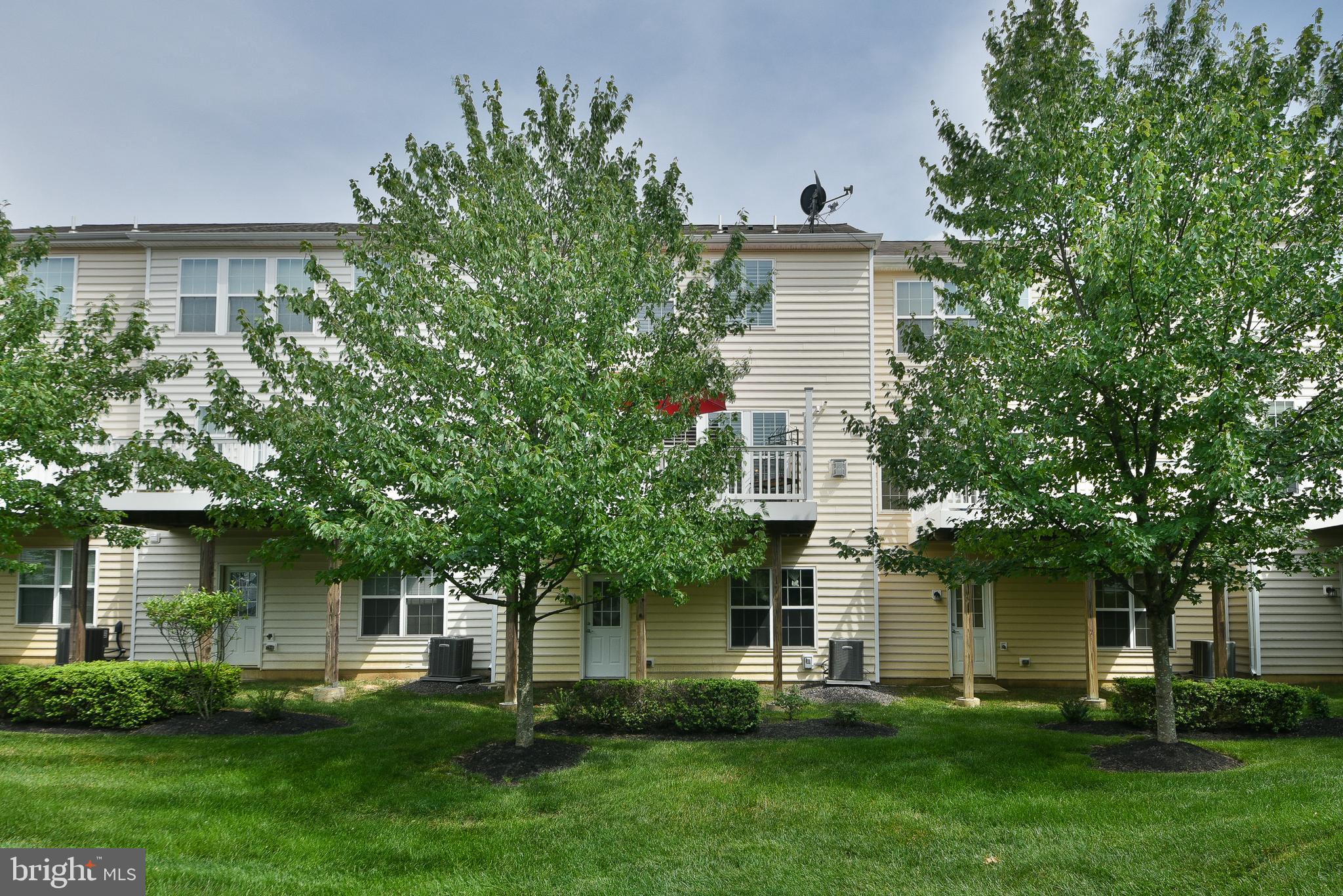 MONTGOMERY POINTE - Residential