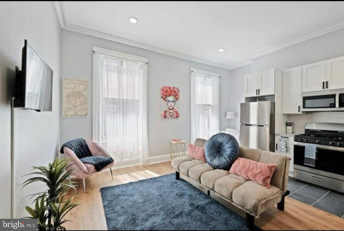 FAIRMOUNT - Residential Lease