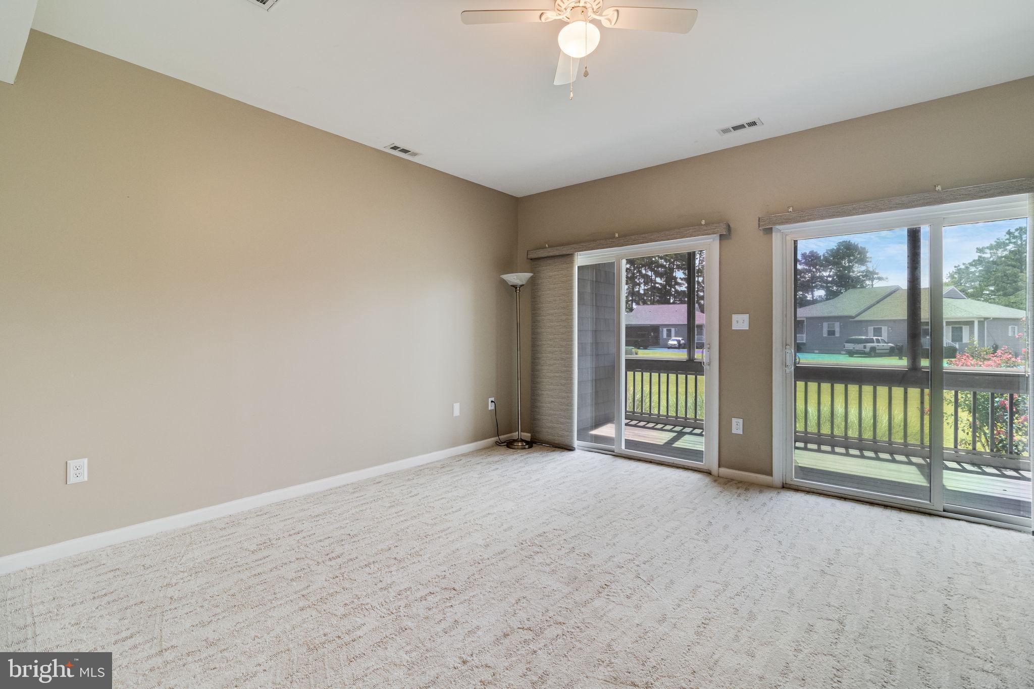POTOMAC BEACH - Residential