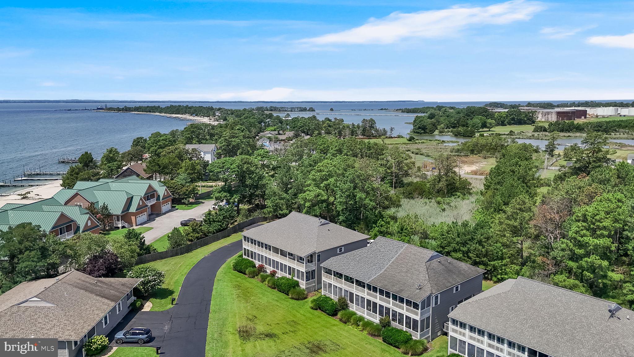 POTOMAC BEACH - Residential