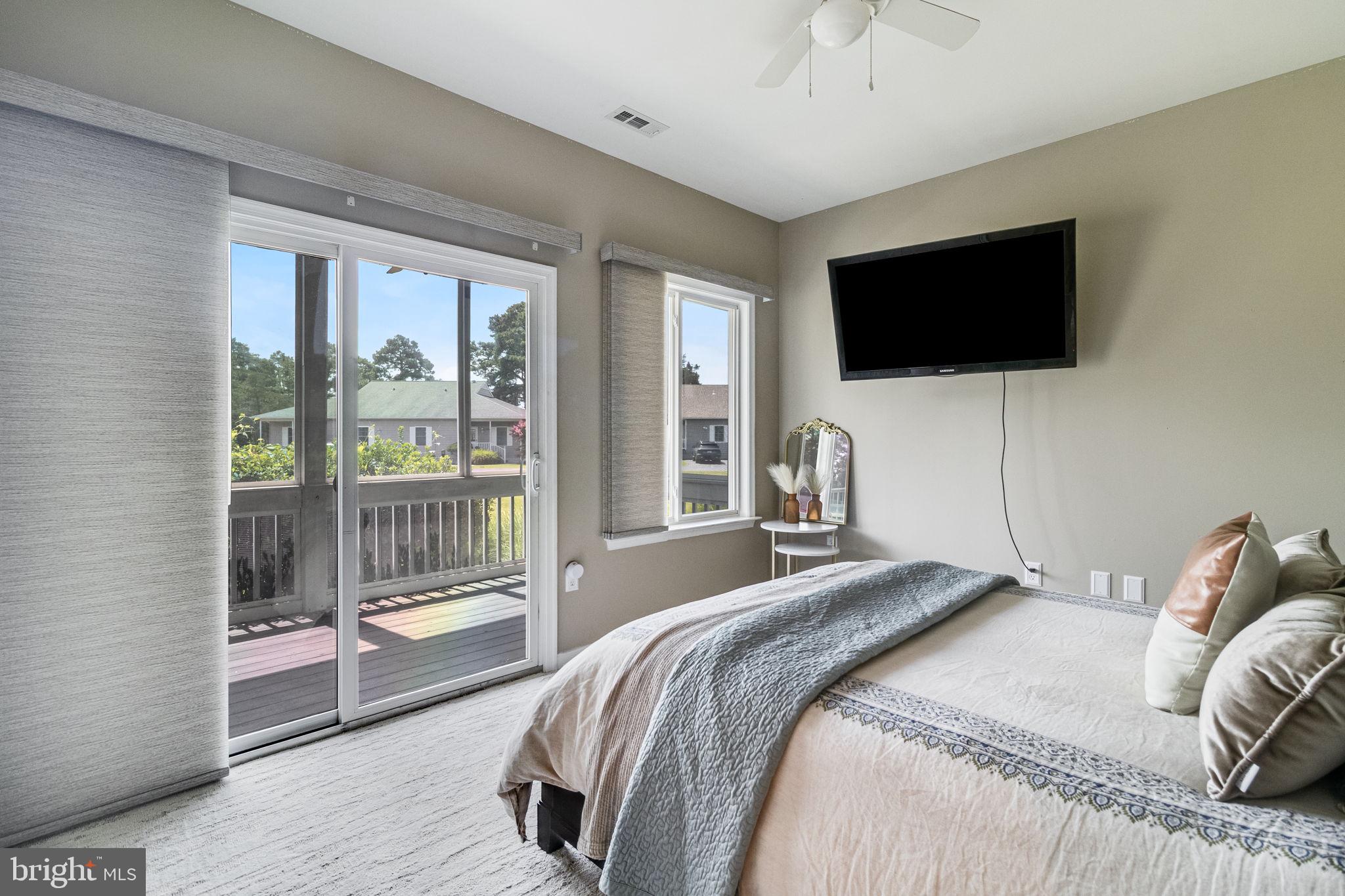 POTOMAC BEACH - Residential