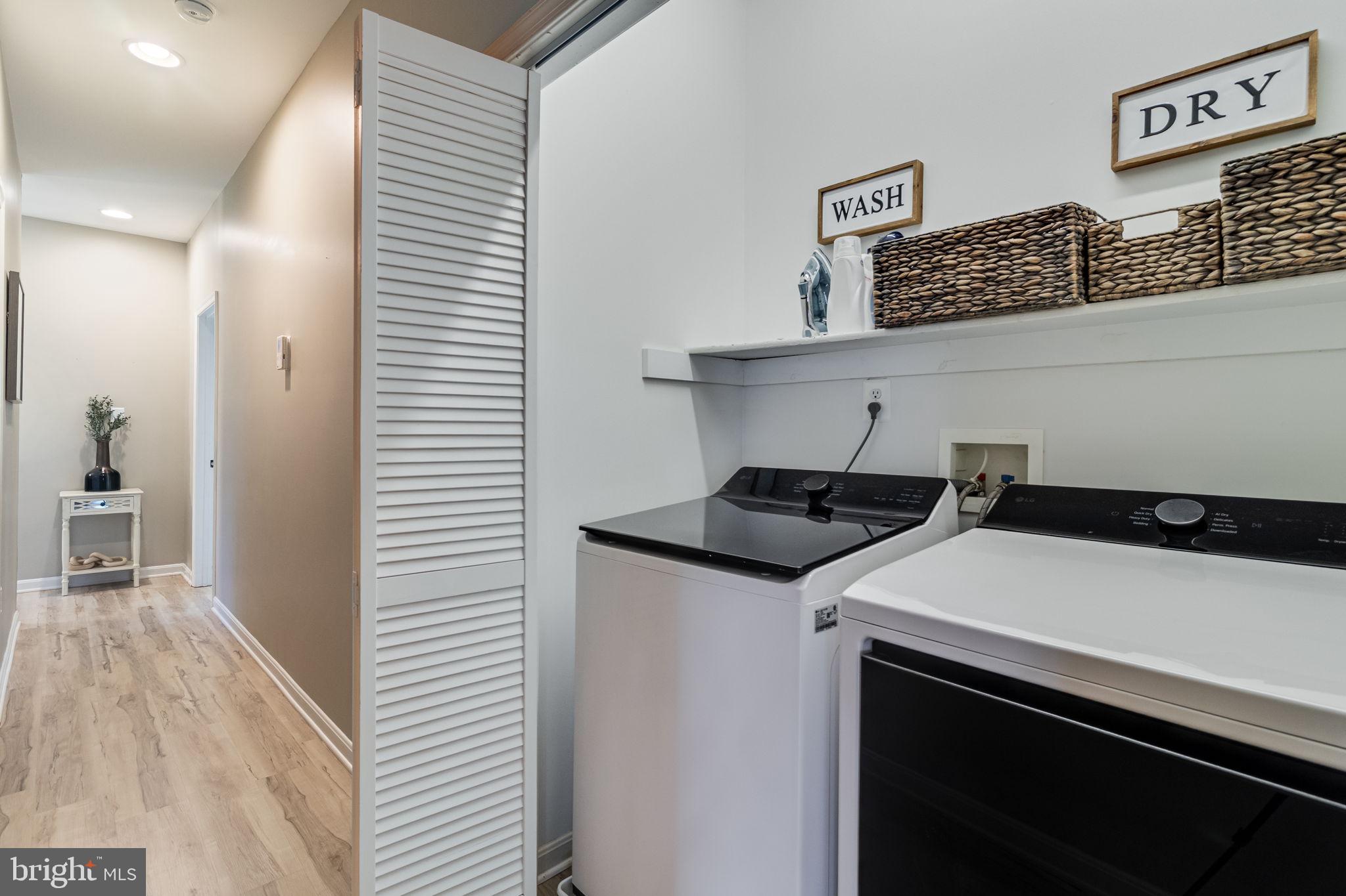 POTOMAC BEACH - Residential