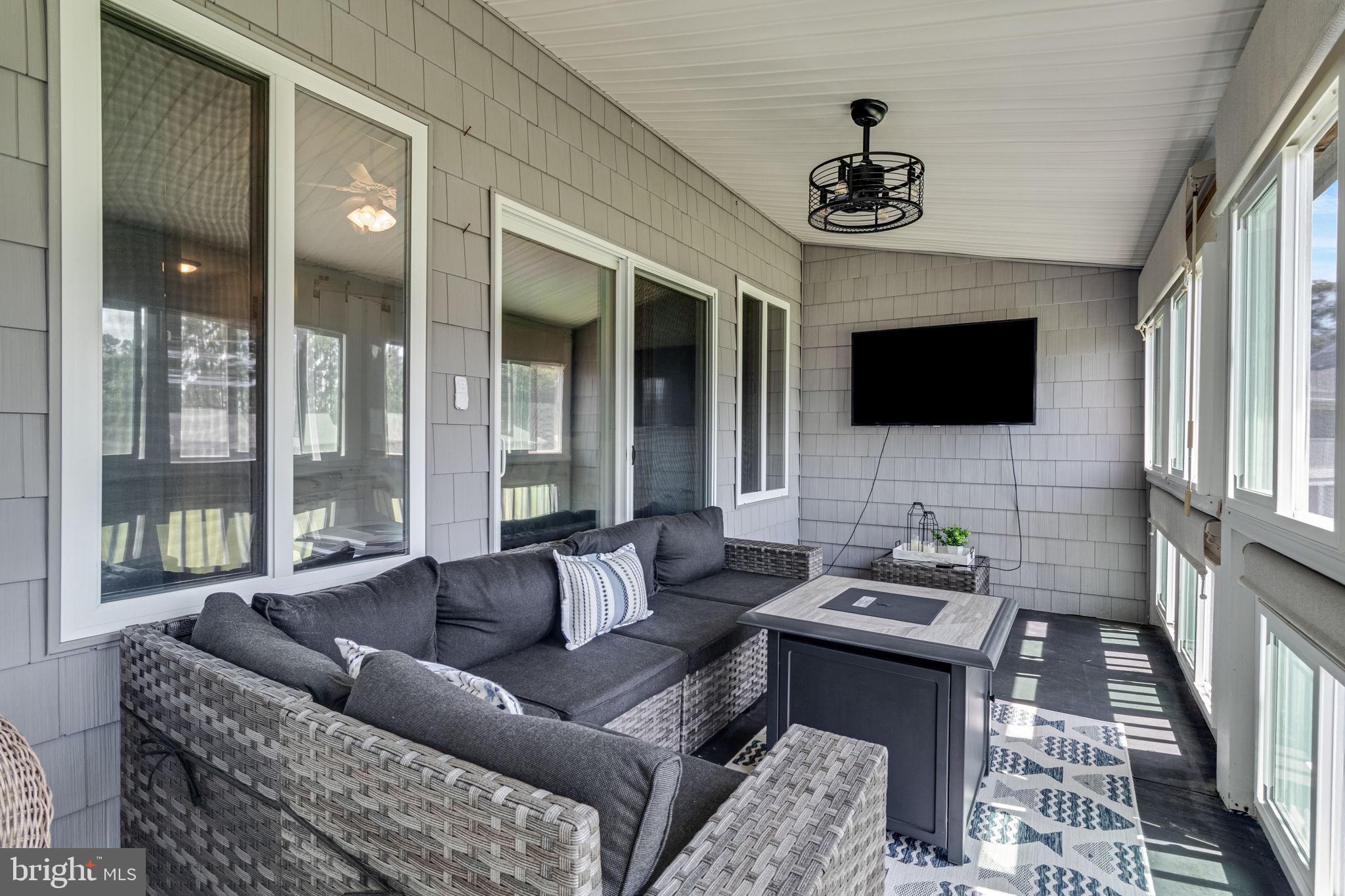 POTOMAC BEACH - Residential