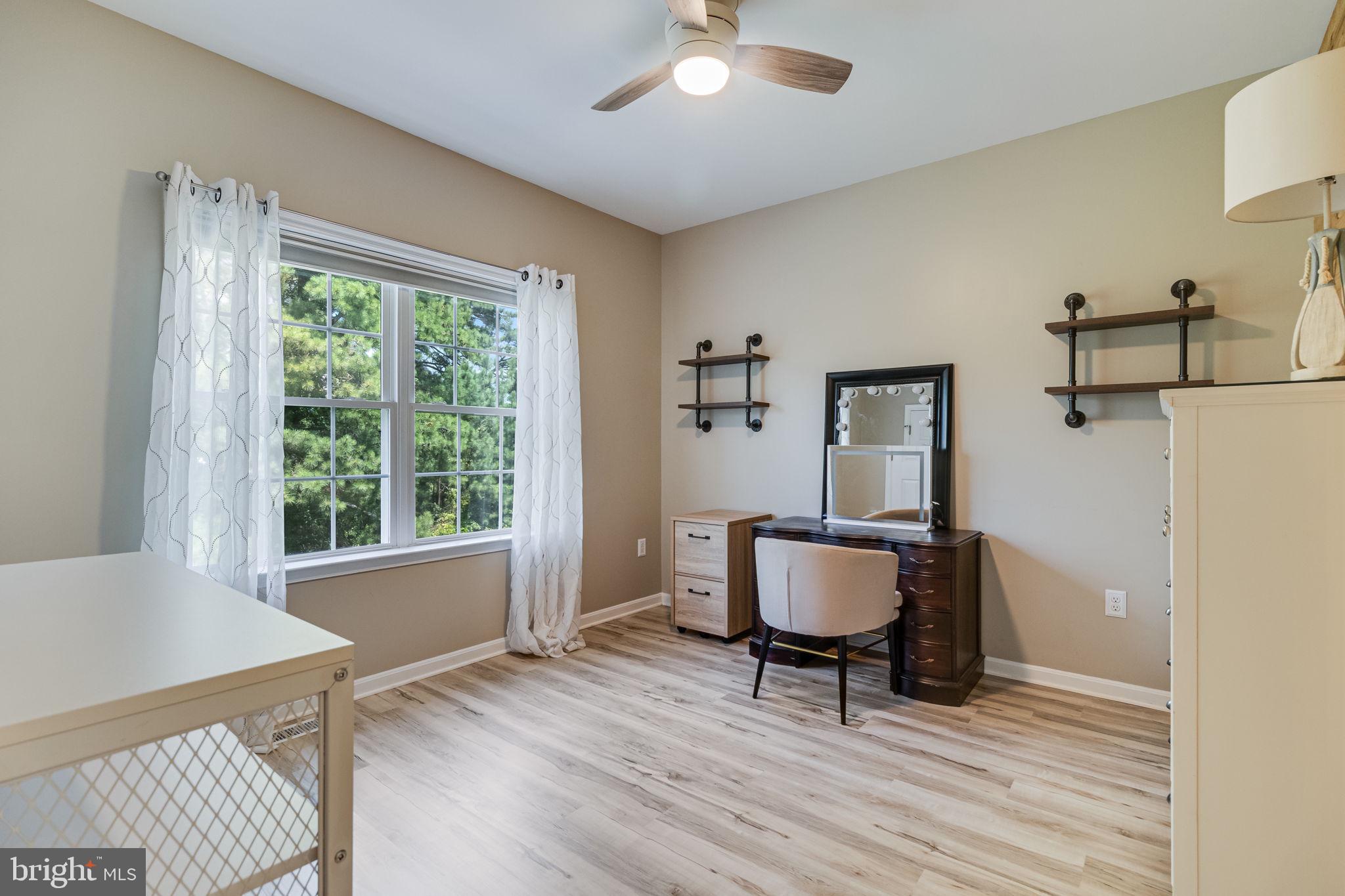 POTOMAC BEACH - Residential