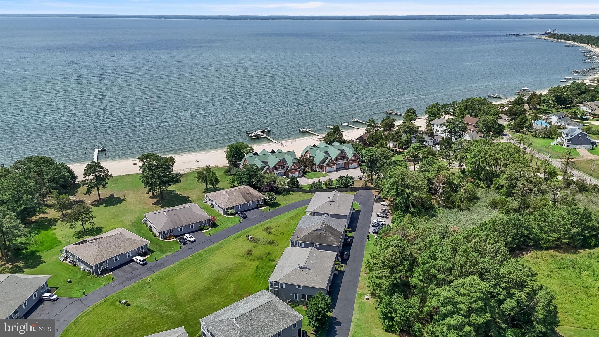 POTOMAC BEACH - Residential