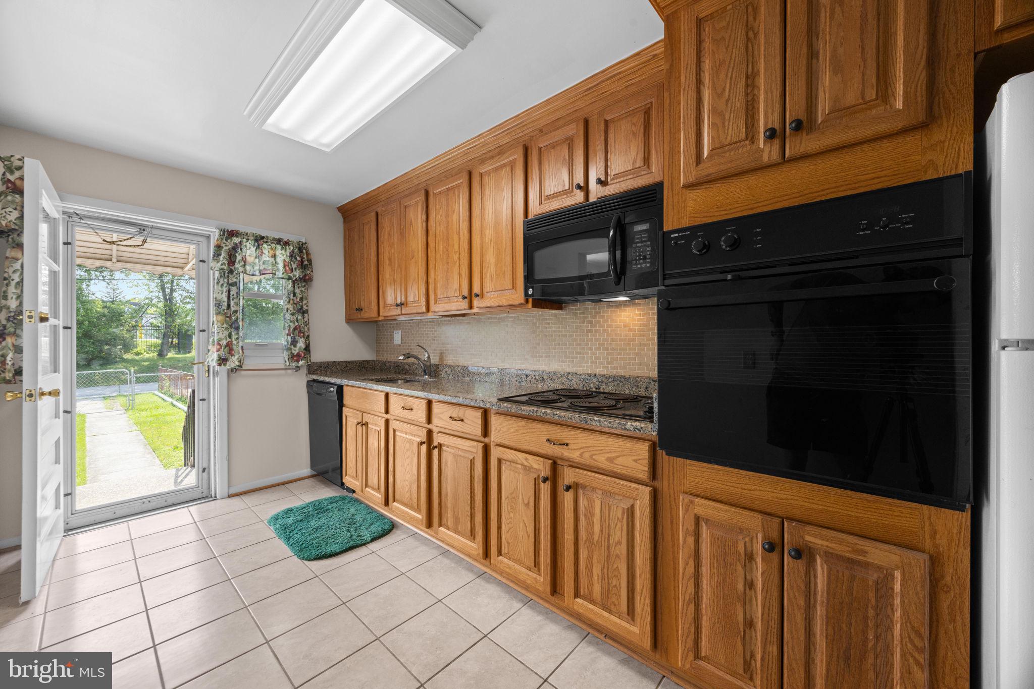 OAKLEIGH - Residential