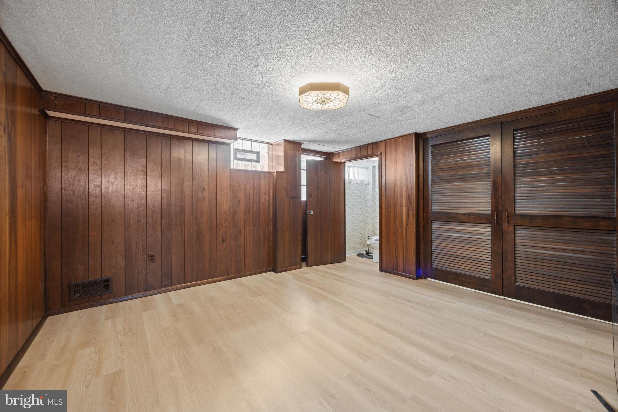 OAKLEIGH - Residential